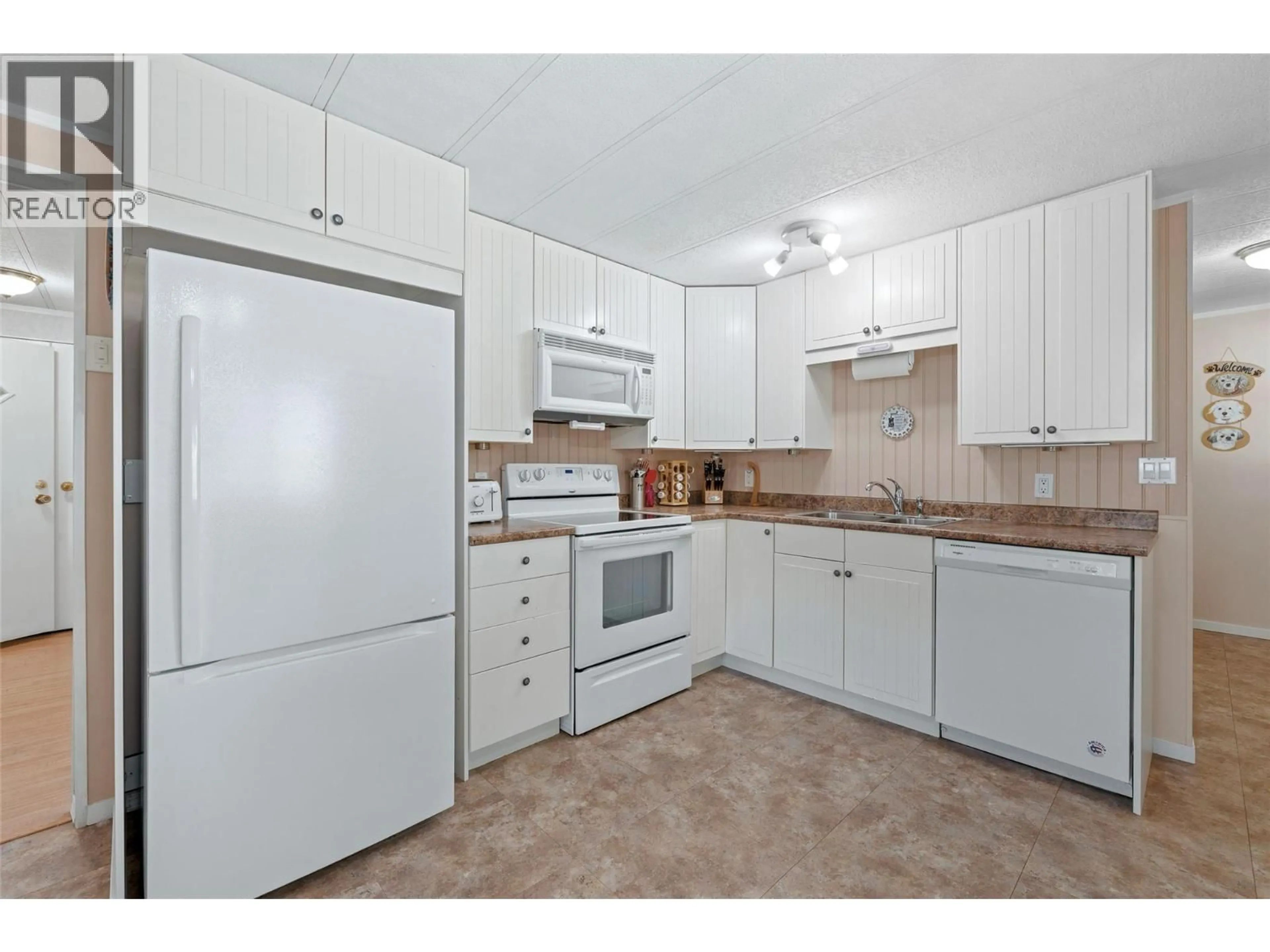 Standard kitchen, unknown for 63 - 1929 HIGHWAY 97S HIGHWAY, Westbank British Columbia V1Z2Z1