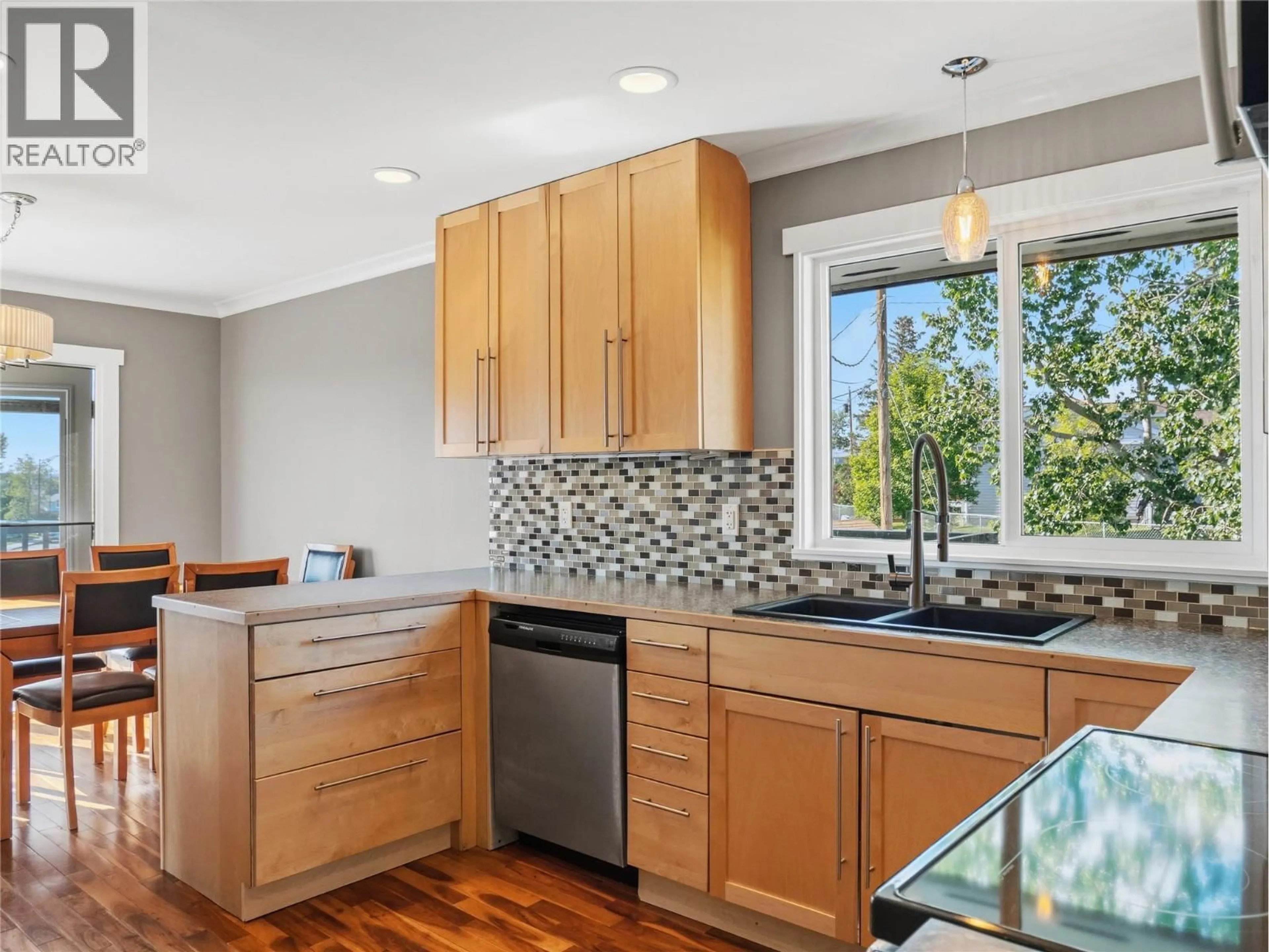 Contemporary kitchen, unknown for 1700 92 AVENUE, Dawson Creek British Columbia V1G1C5