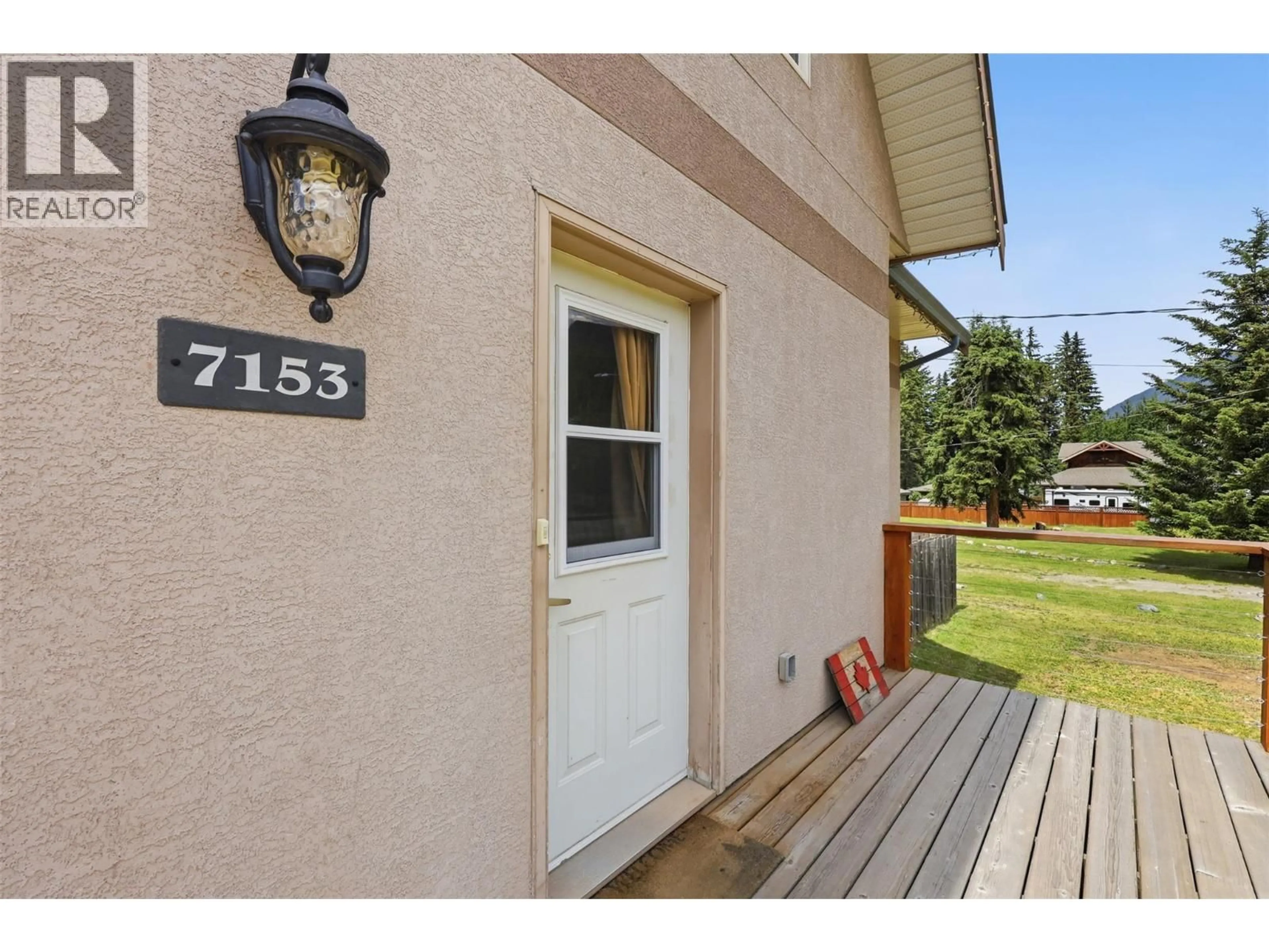 Indoor entryway for 7153 CAHILTY ROAD, Kamloops British Columbia V0E1Z1