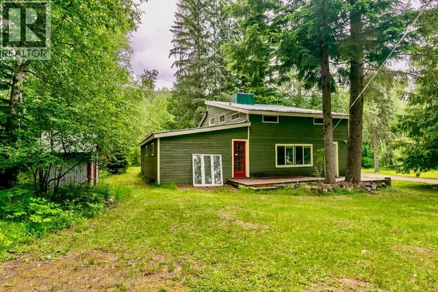 1281 HOSKINS ROAD, Seymour Arm 2