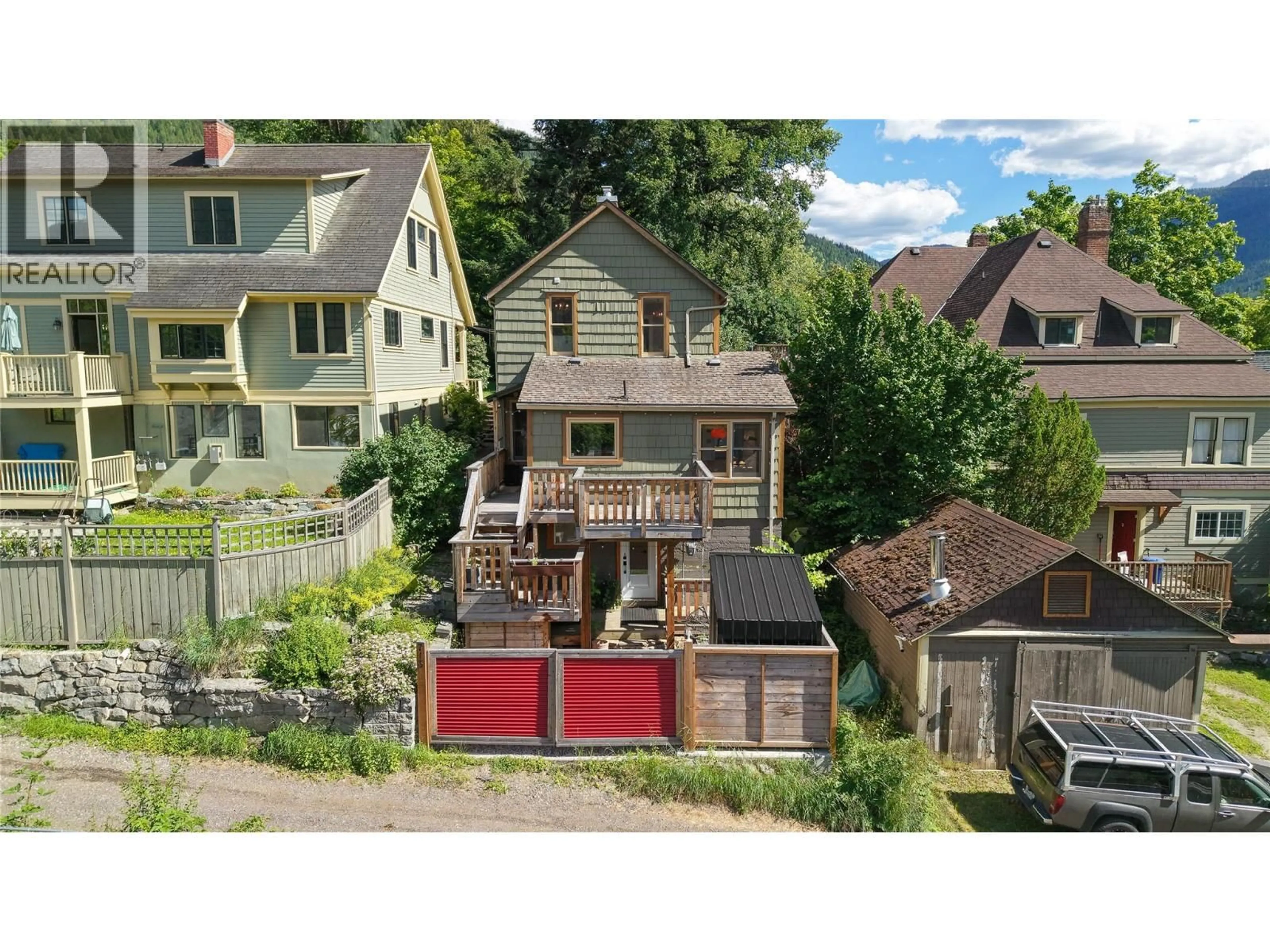 A pic from outside/outdoor area/front of a property/back of a property/a pic from drone, street for 713 CARBONATE STREET, Nelson British Columbia V1L4P9