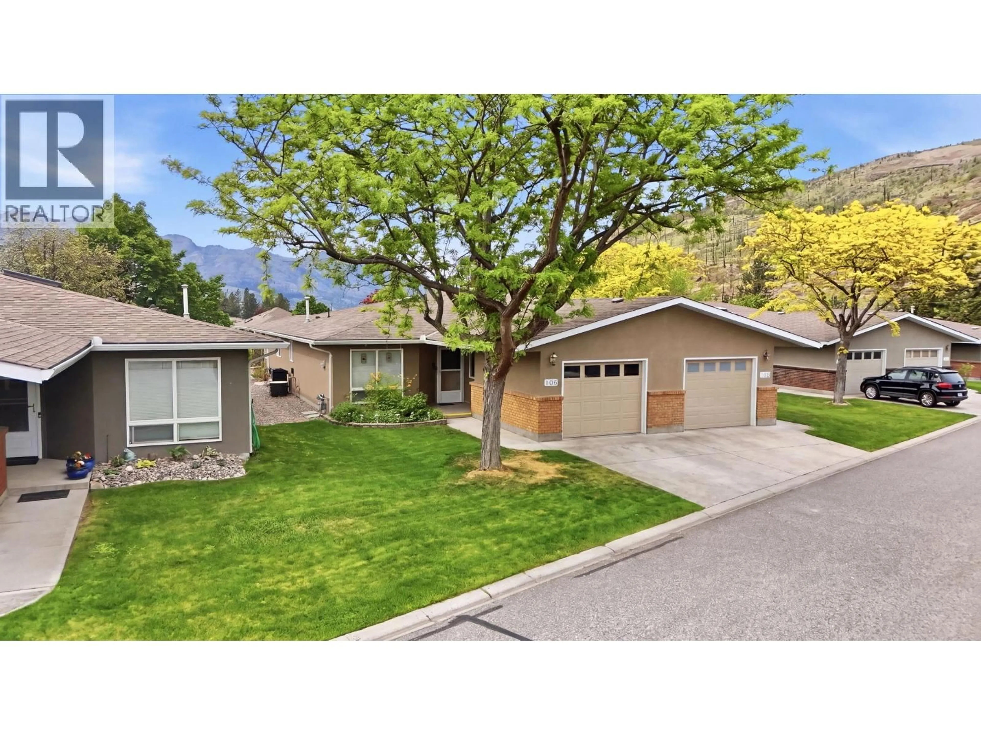Home with vinyl exterior material, street for 106 - 4035 GELLATLY ROAD, West Kelowna British Columbia V4T1R7