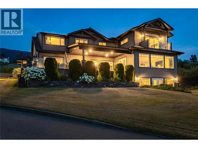 4511 CRAWFORD ROAD, Lake Country 2