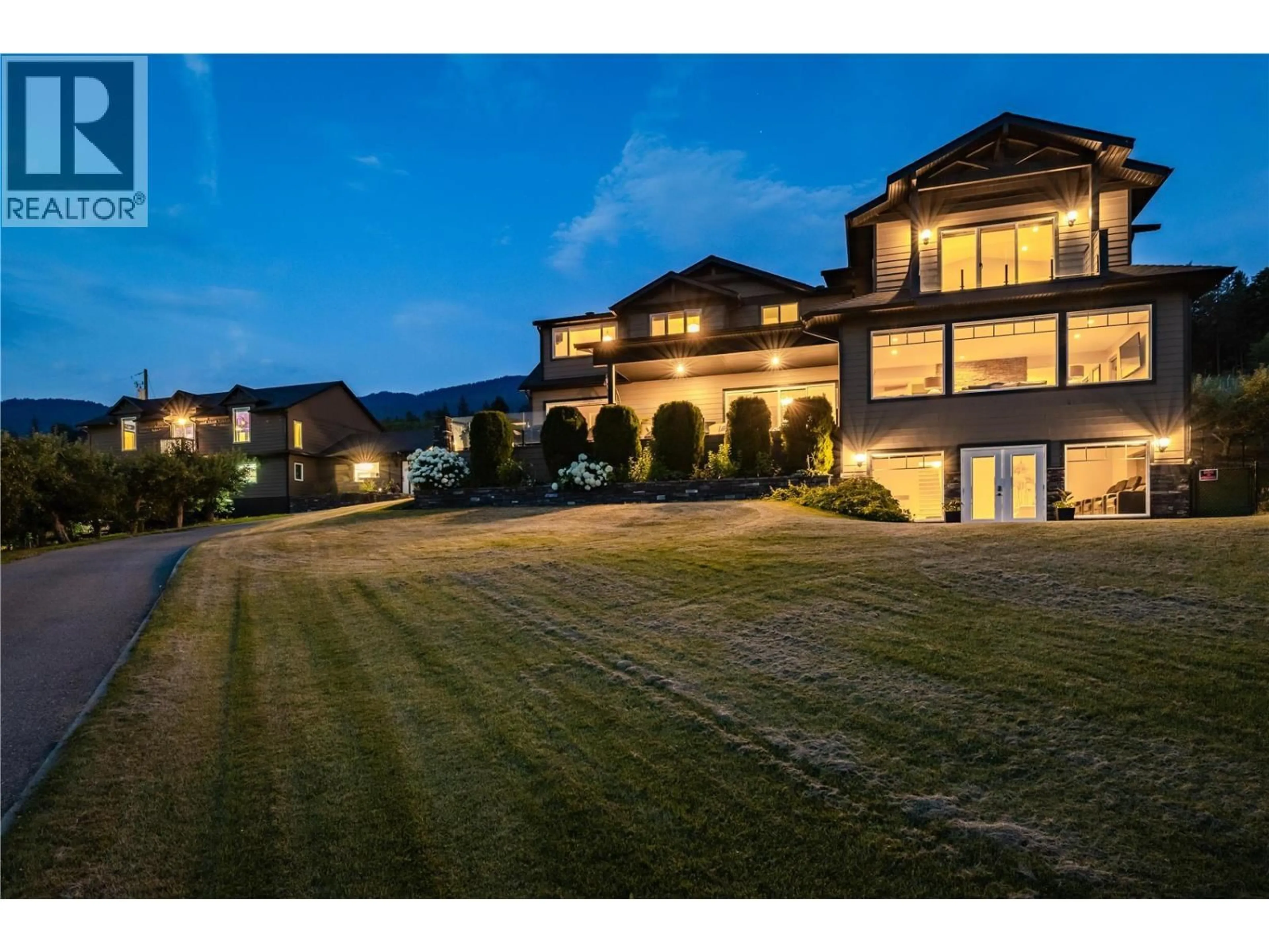 Unknown for 4511 CRAWFORD ROAD, Lake Country British Columbia V4V2C7