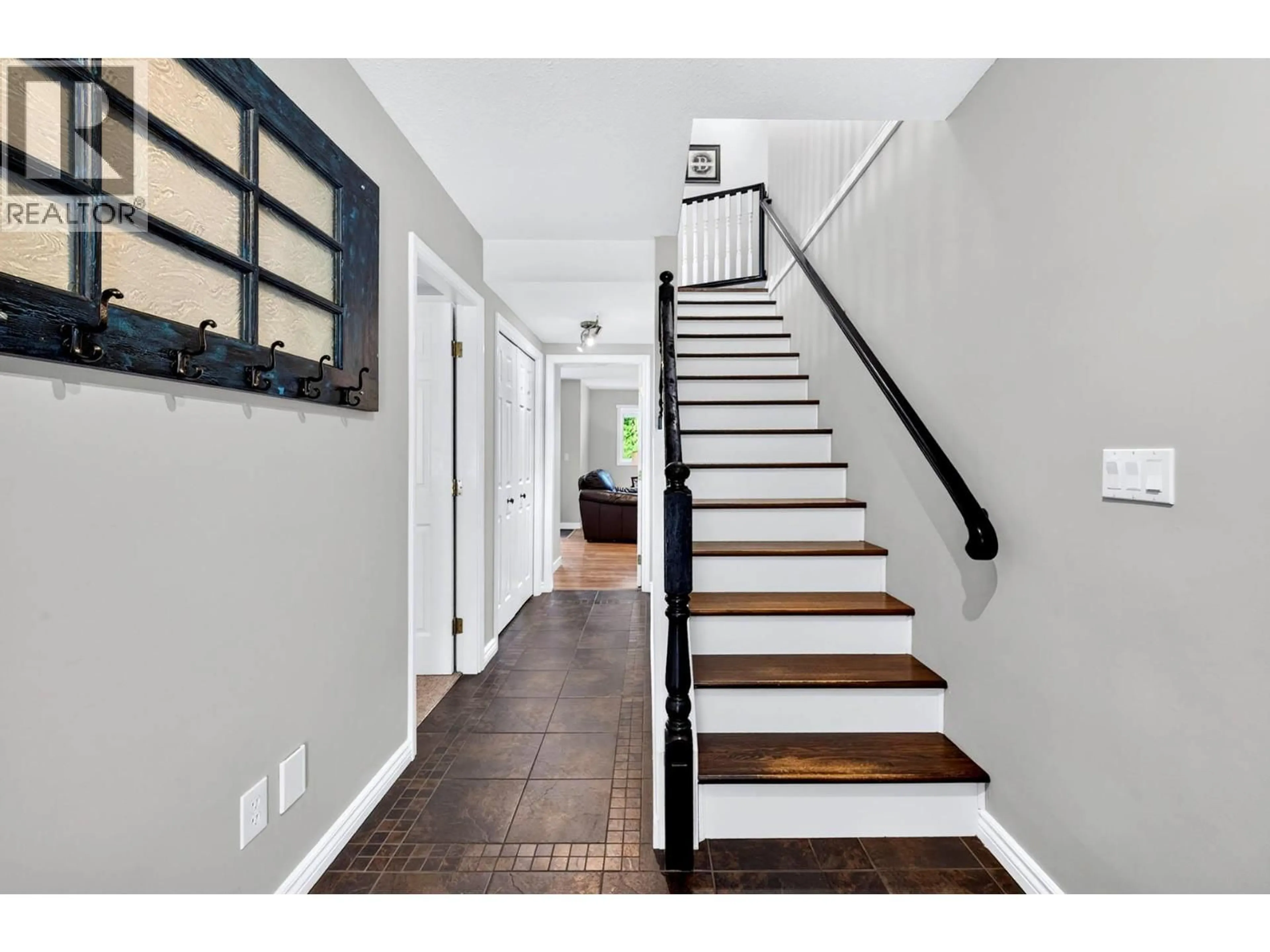 Indoor entryway for 6488 DALLAS DRIVE, Kamloops British Columbia V2C4X5