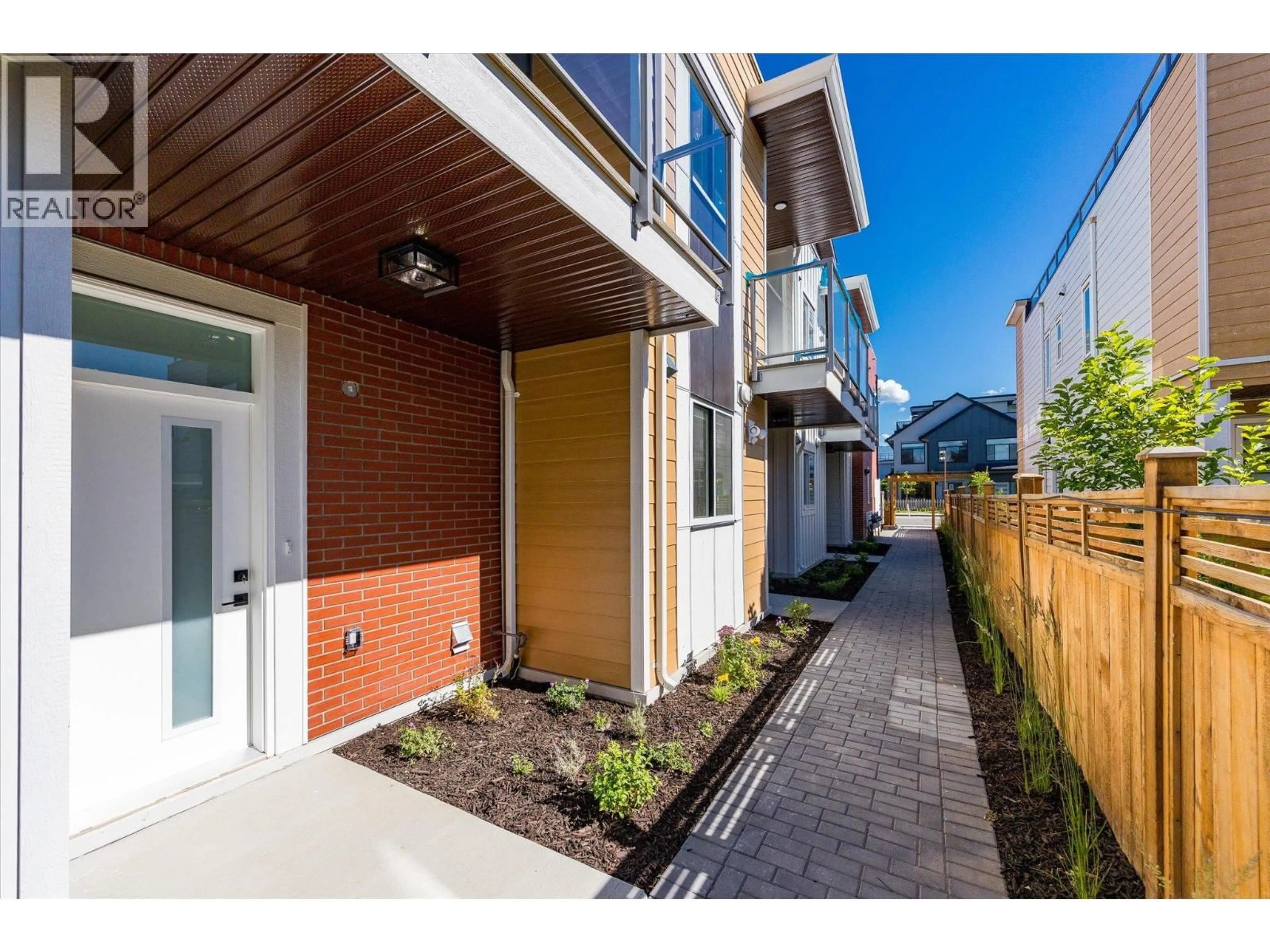 Unknown for 6 - 760 RAYMER AVENUE, Kelowna British Columbia V1Y4Z8