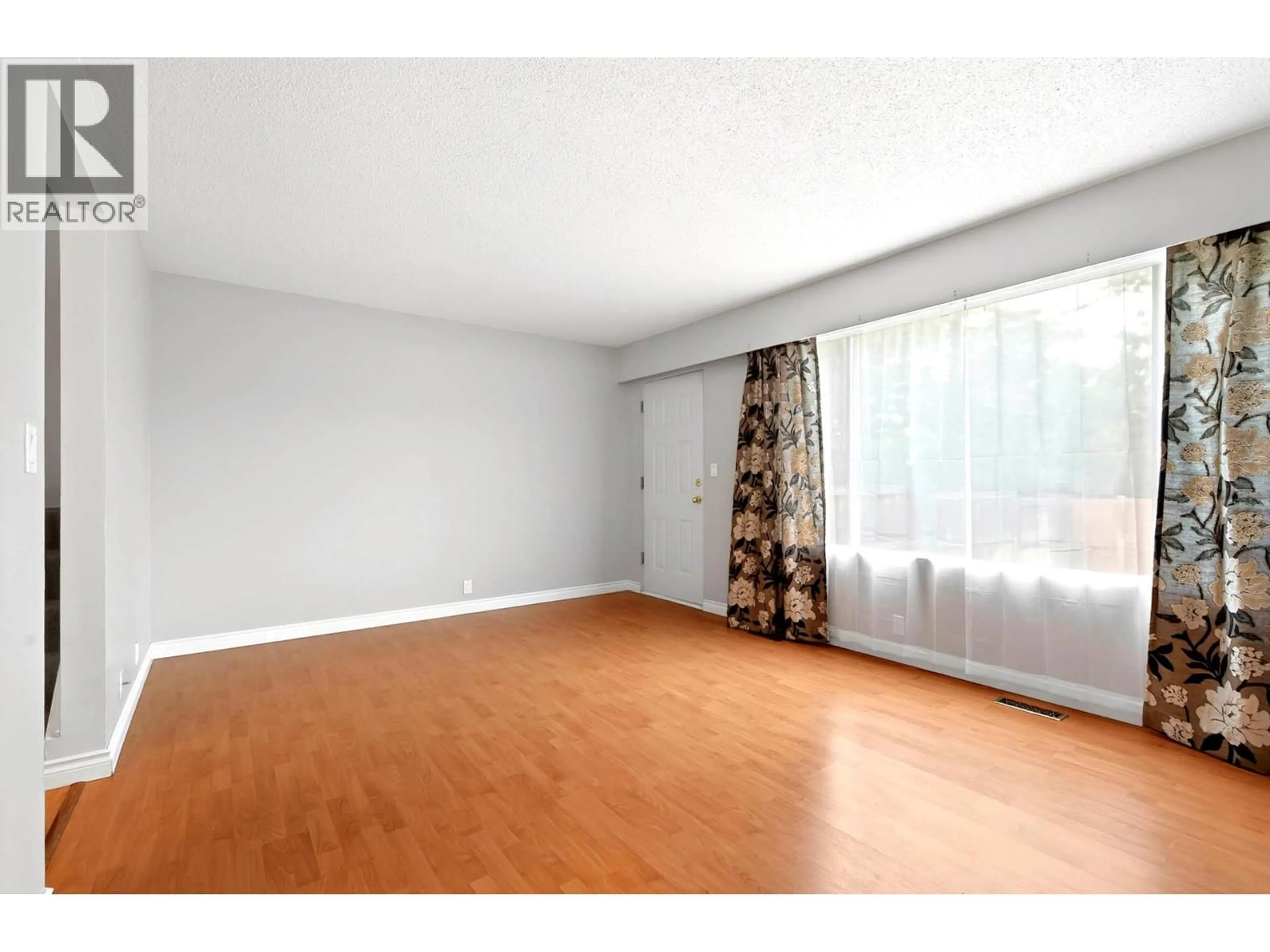 A pic of a room for 59 - 800 SOUTHILL STREET, Kamloops British Columbia V2B5L8