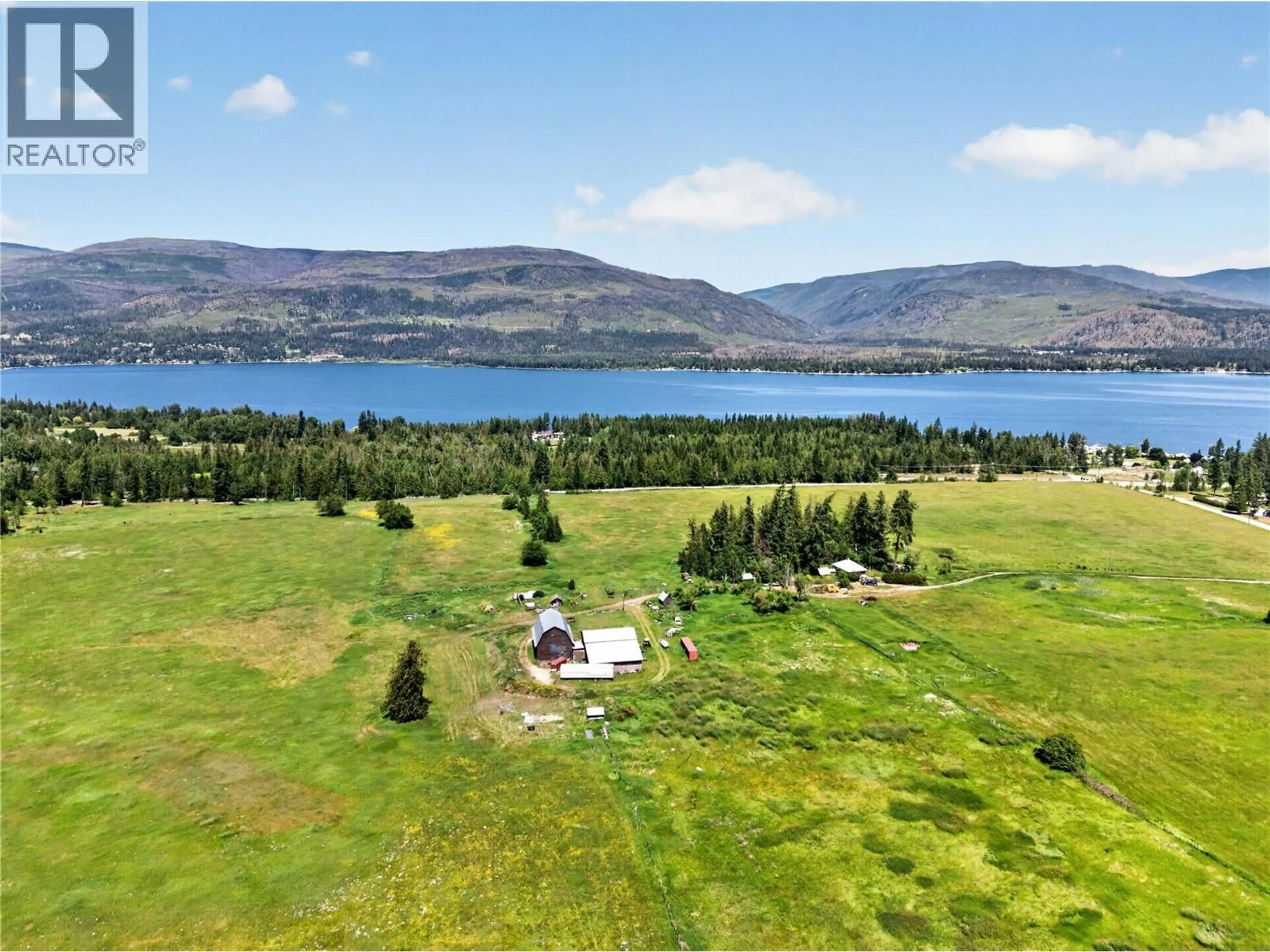 A pic from outside/outdoor area/front of a property/back of a property/a pic from drone, water/lake/river/ocean view for 870 DILWORTH ROAD, Sorrento British Columbia V0E2W1