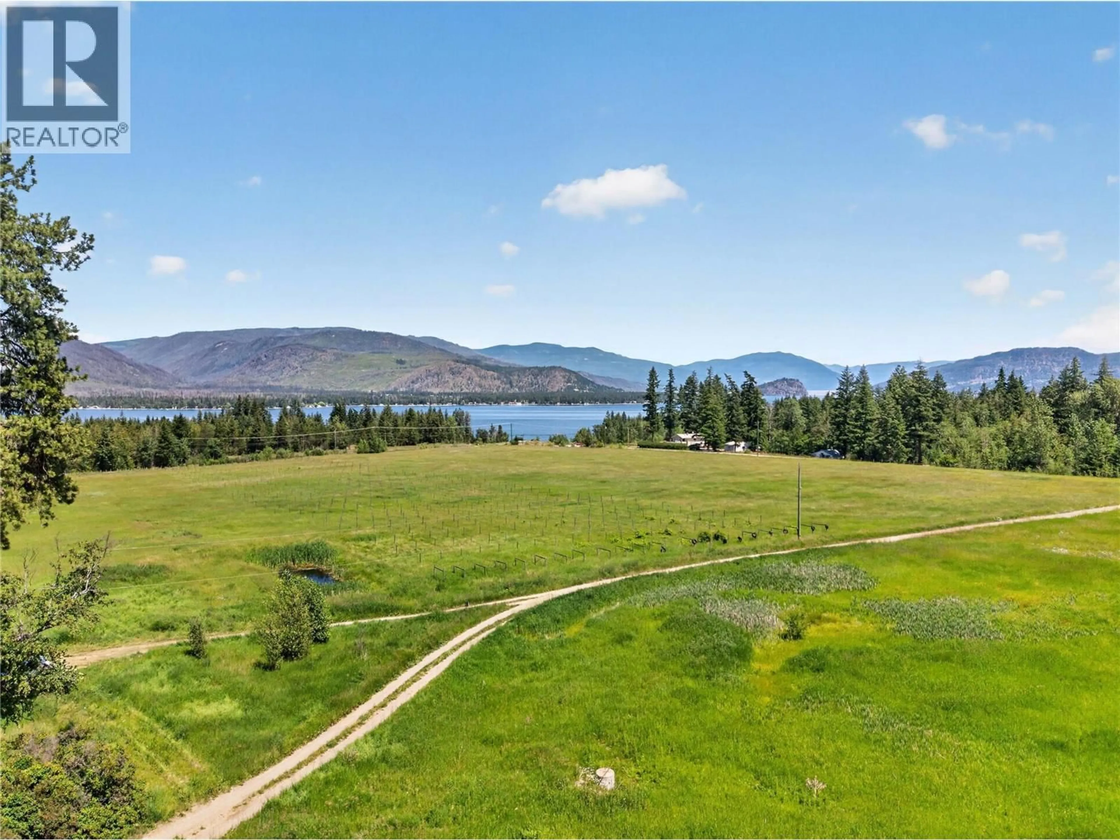A pic from outside/outdoor area/front of a property/back of a property/a pic from drone, water/lake/river/ocean view for 870 DILWORTH ROAD, Sorrento British Columbia V0E2W1