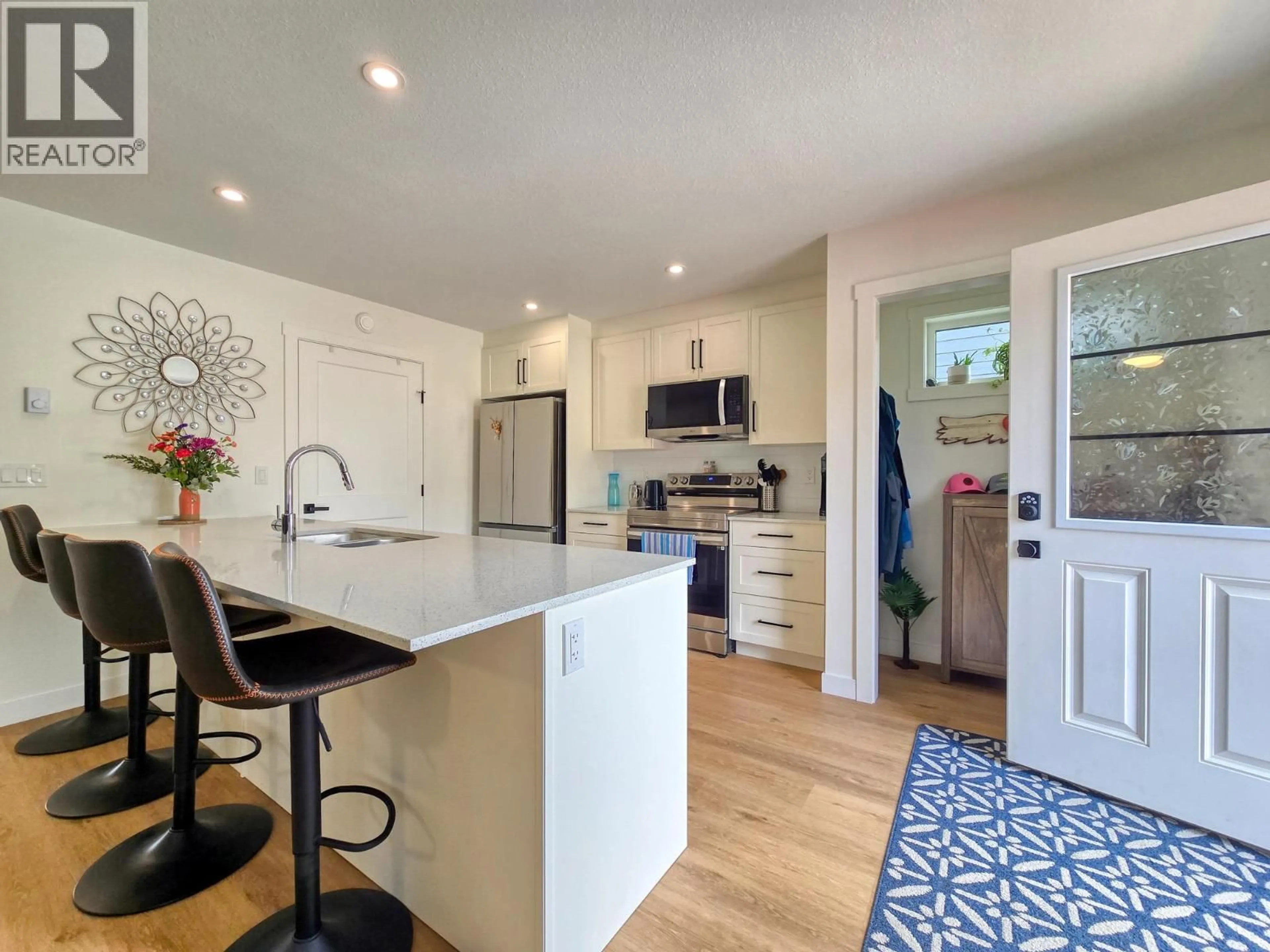 Open concept kitchen, unknown for 39 - 2096 PINE TREE LANE, Invermere British Columbia V0A1K4