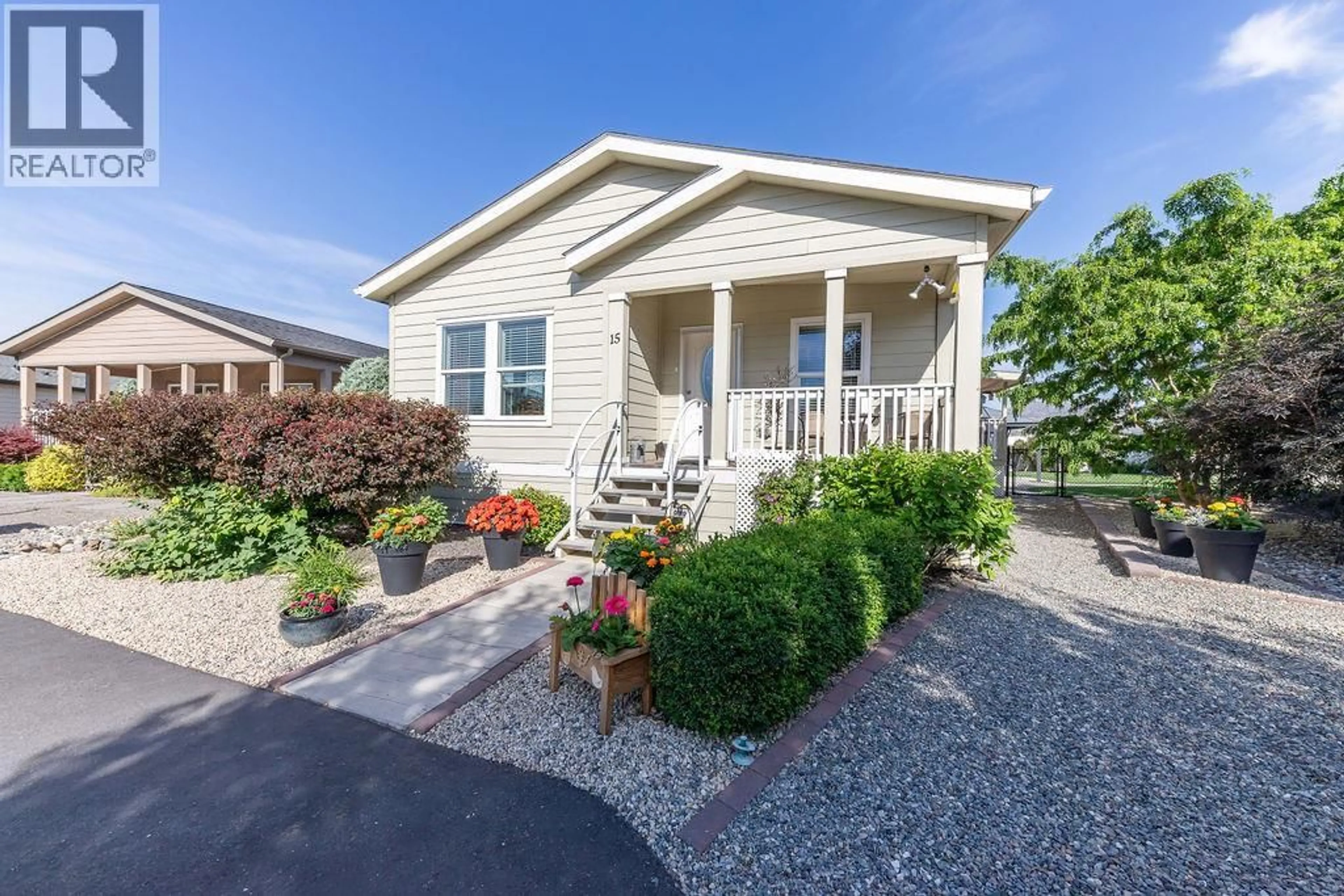 Home with vinyl exterior material, street for 15 - 1030 RICARDO ROAD, Kamloops British Columbia V2H0C7