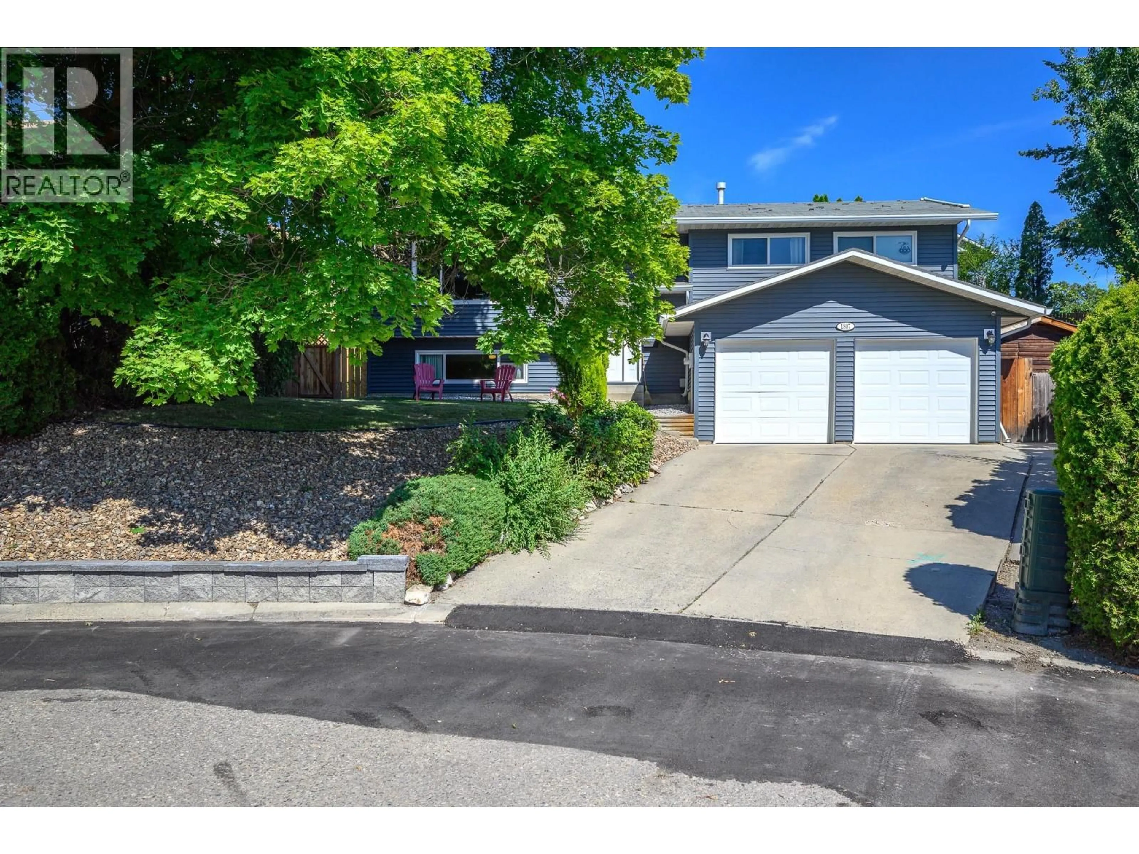 A pic from outside/outdoor area/front of a property/back of a property/a pic from drone, street for 1807 22 STREET, Vernon British Columbia V1T7Z9