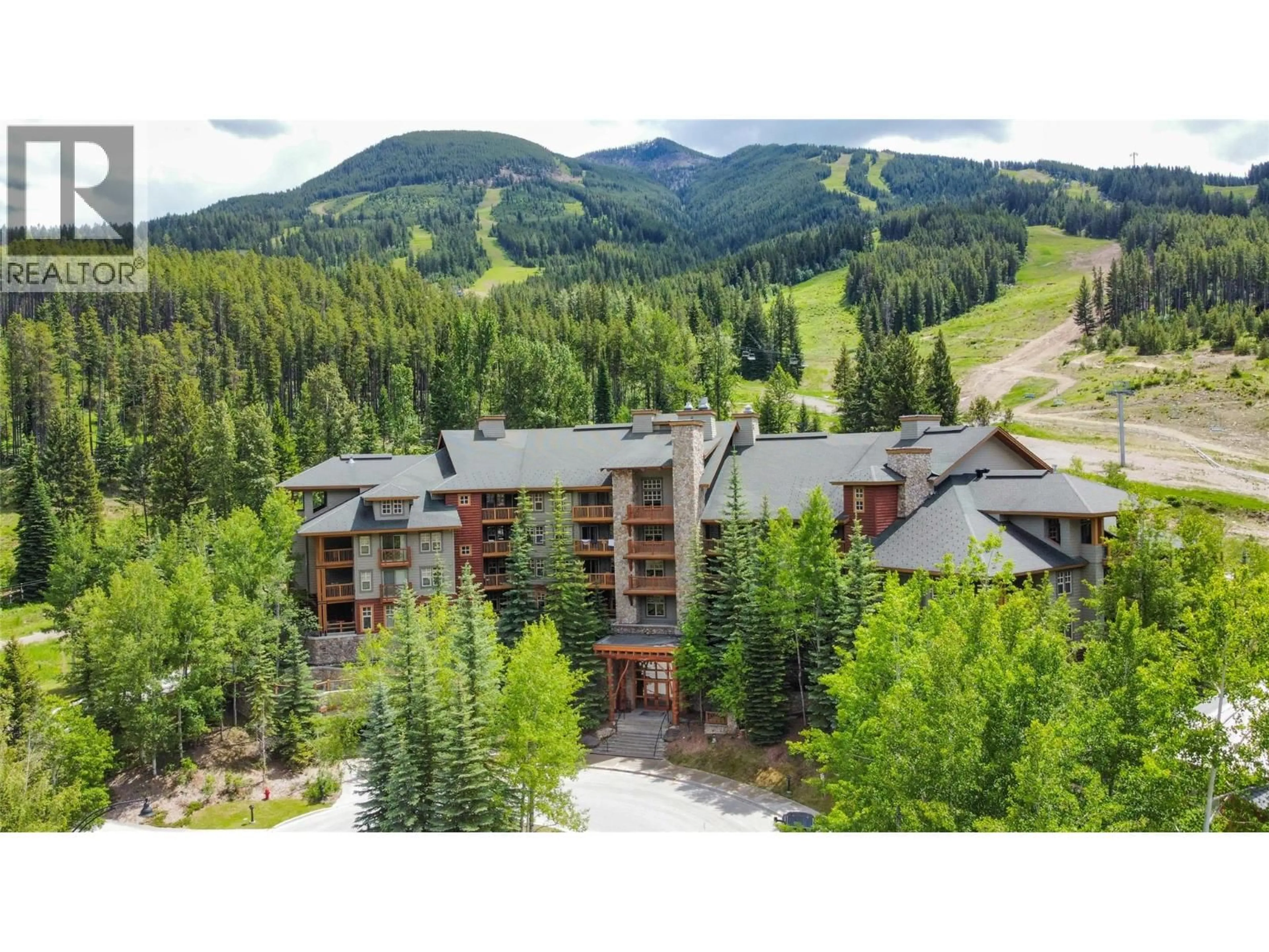 A pic from outside/outdoor area/front of a property/back of a property/a pic from drone, mountain view for 417 - 2090 SUMMIT DRIVE, Panorama British Columbia V0A1T0