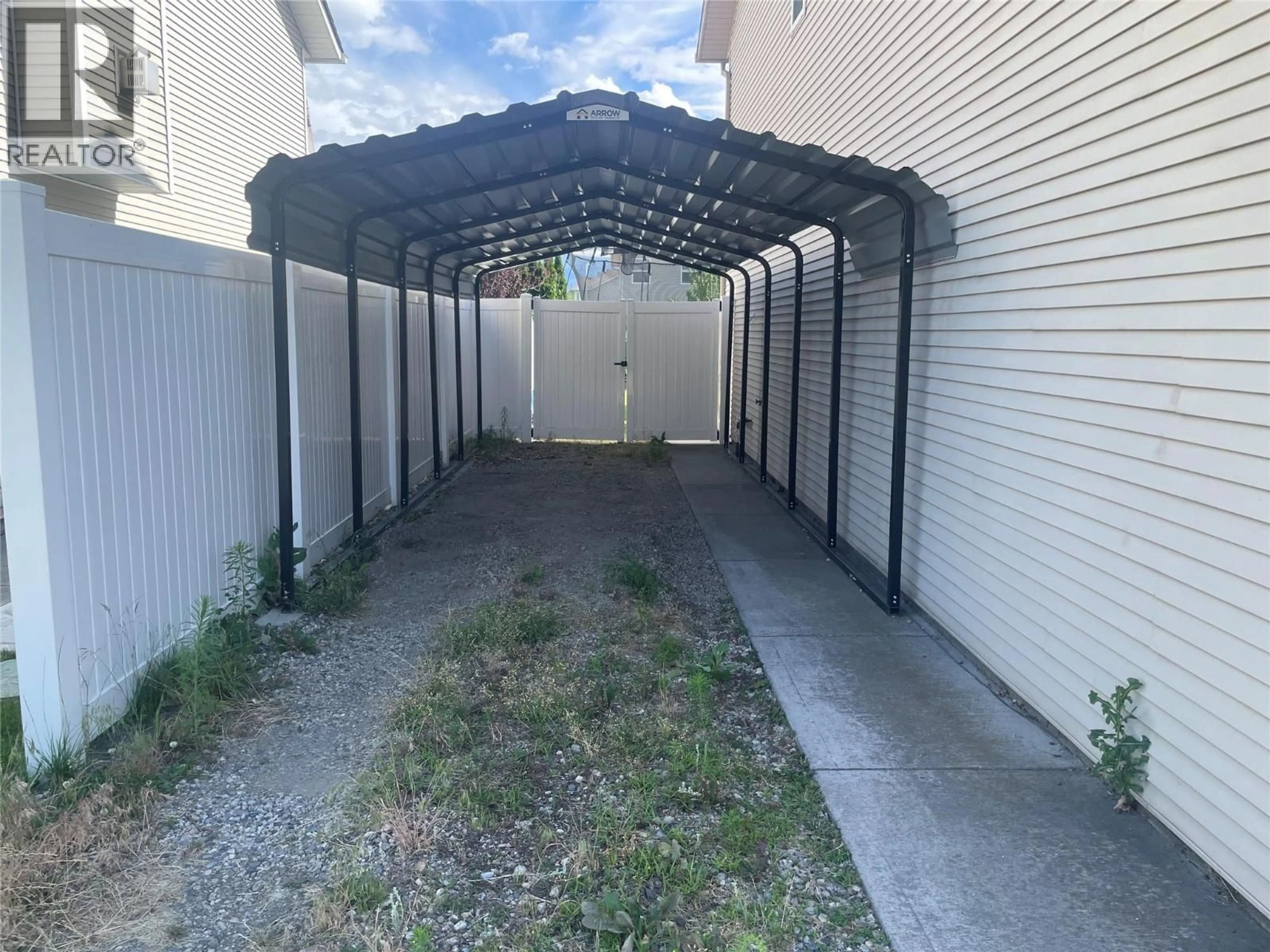 Indoor garage for 345 FITZPATRICK ROAD, Kelowna British Columbia V1X5C8