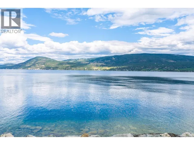 6877 SANTIAGO LOOP, Fintry 3