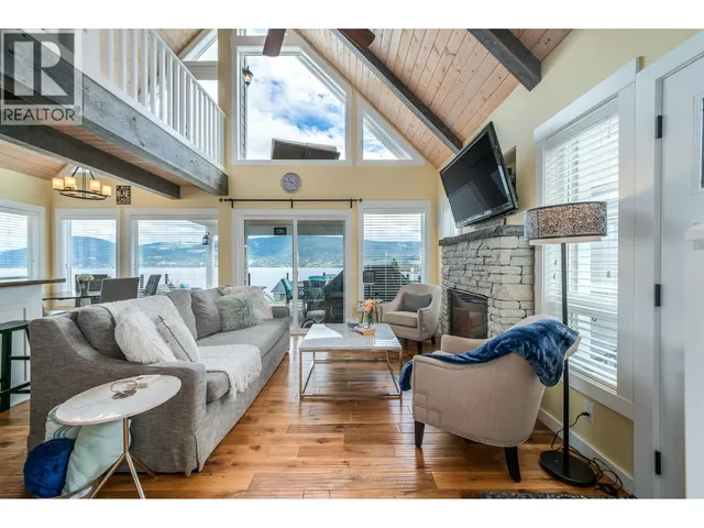 6877 SANTIAGO LOOP, Fintry 5