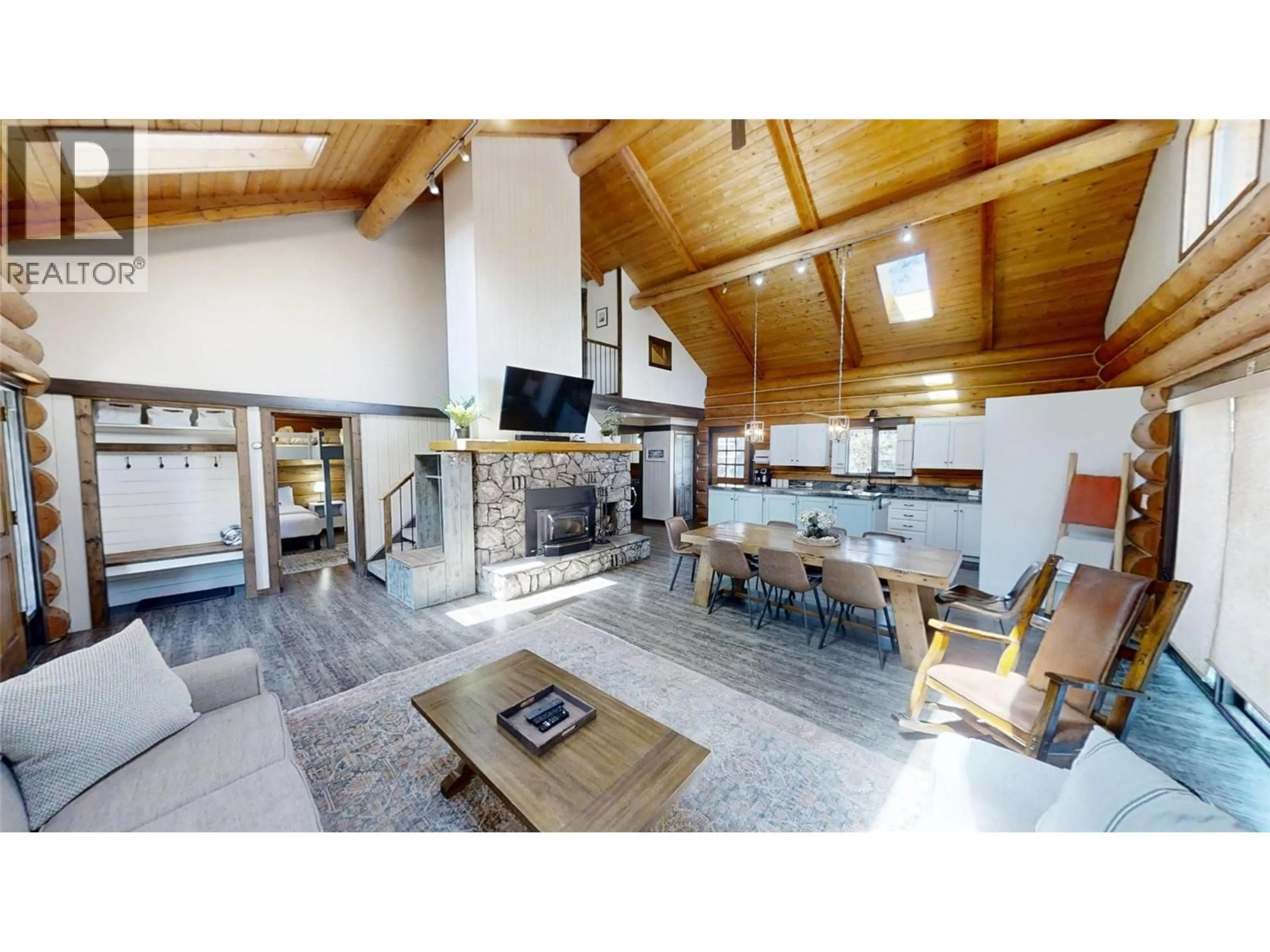 Unknown for 1600 14TH STREET, Invermere British Columbia V0A1K0
