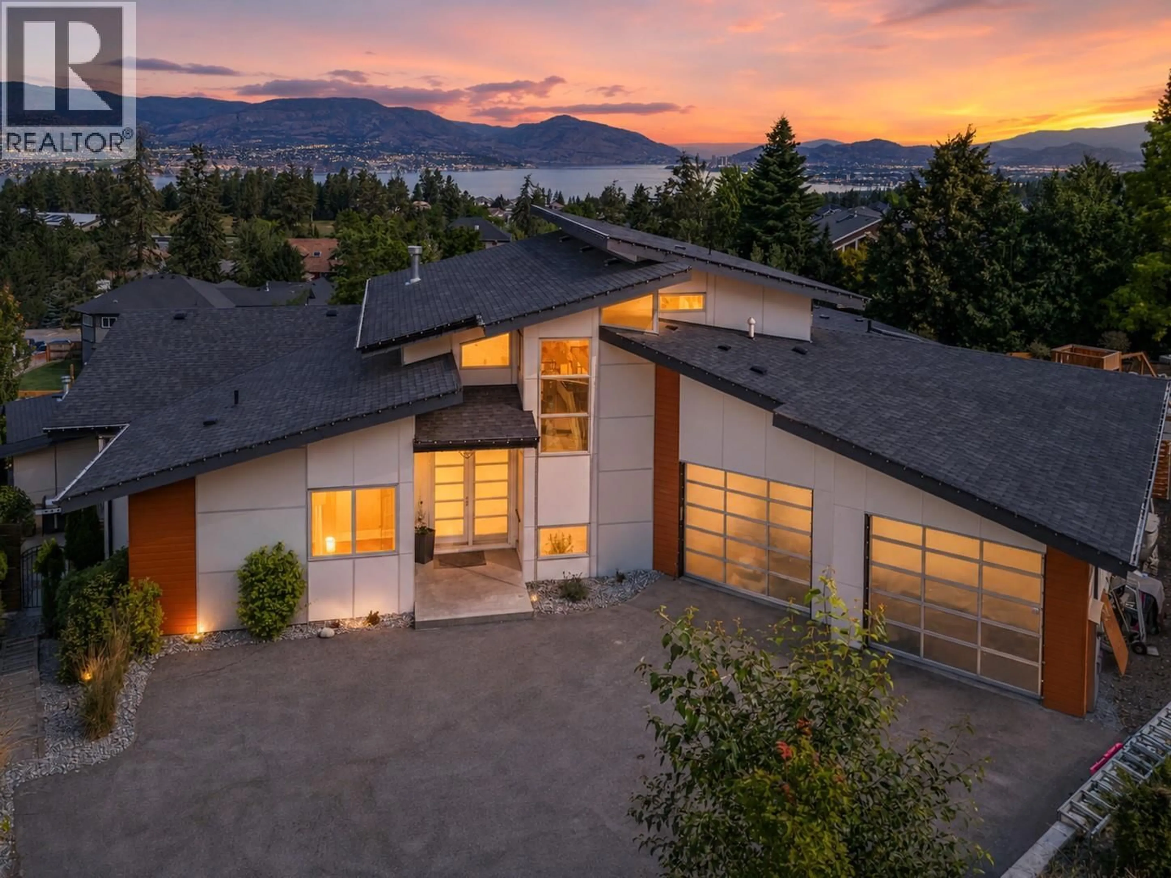 Unknown for 458 CAVELL PLACE, Kelowna British Columbia V1W5A3