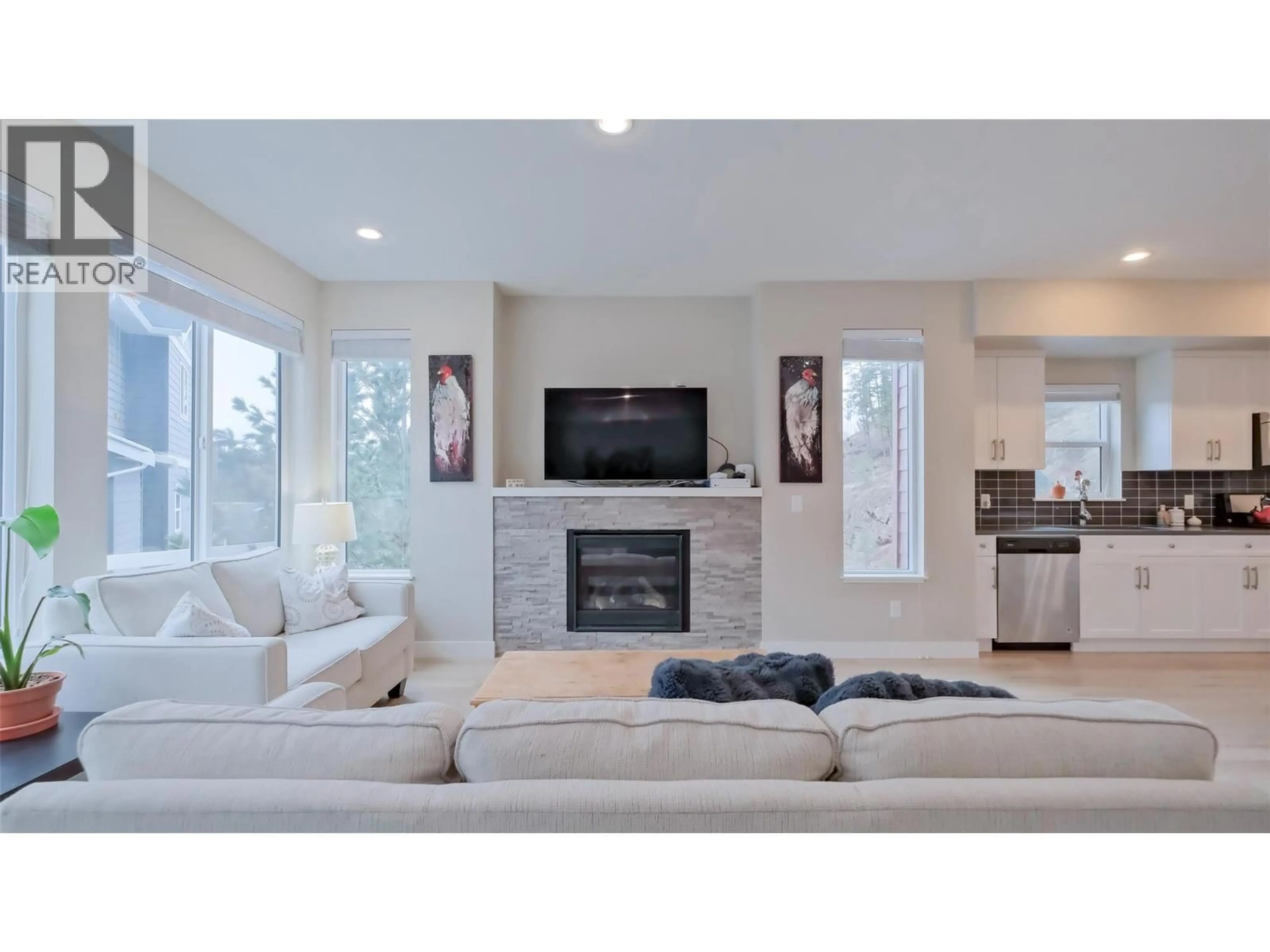 Living room with furniture, unknown for 82 - 2490 TUSCANY DRIVE, West Kelowna British Columbia V4T3M4