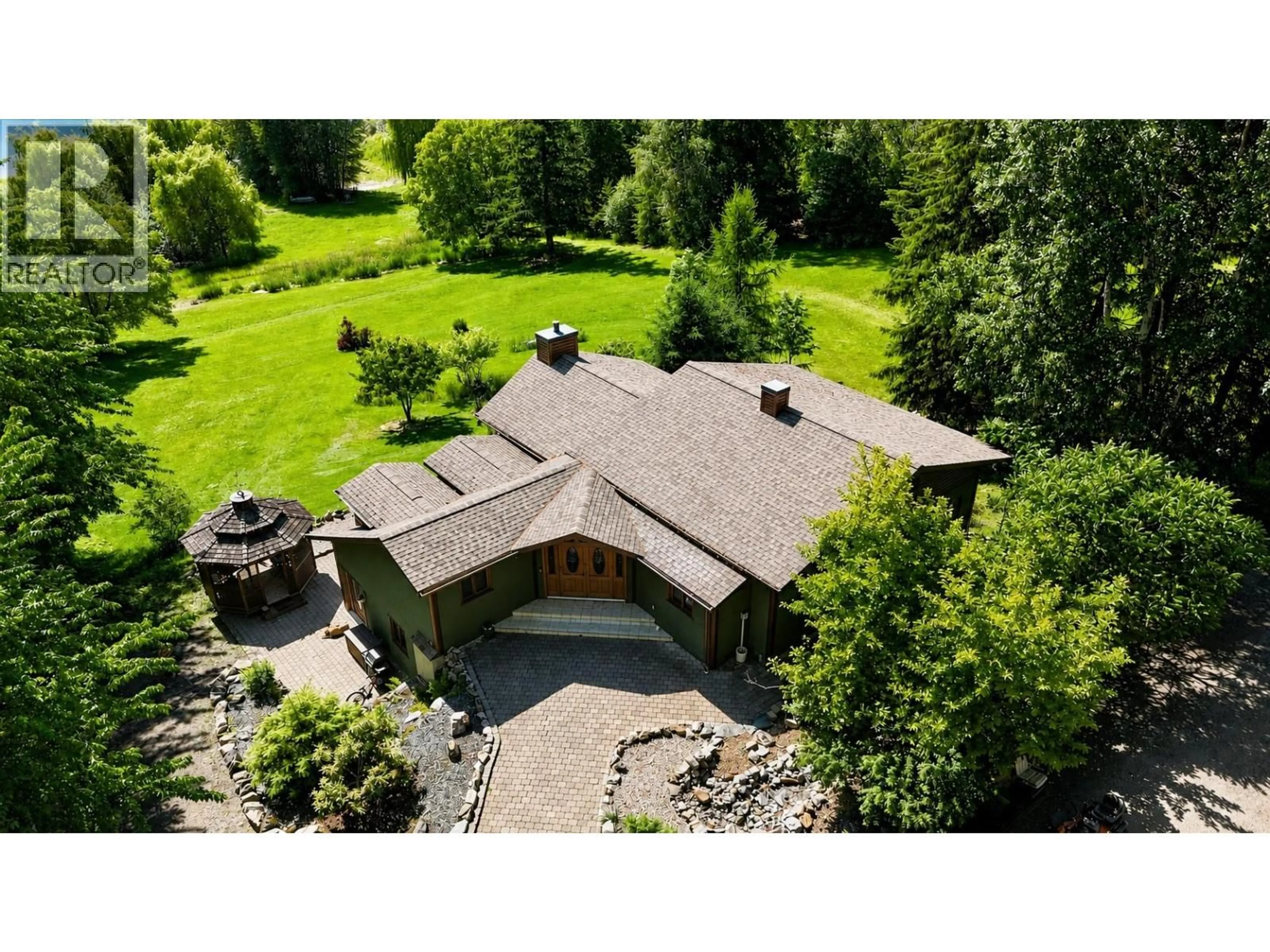 A pic from outside/outdoor area/front of a property/back of a property/a pic from drone, unknown for 5392 HWY 6 HIGHWAY, Burton British Columbia V0G1R0
