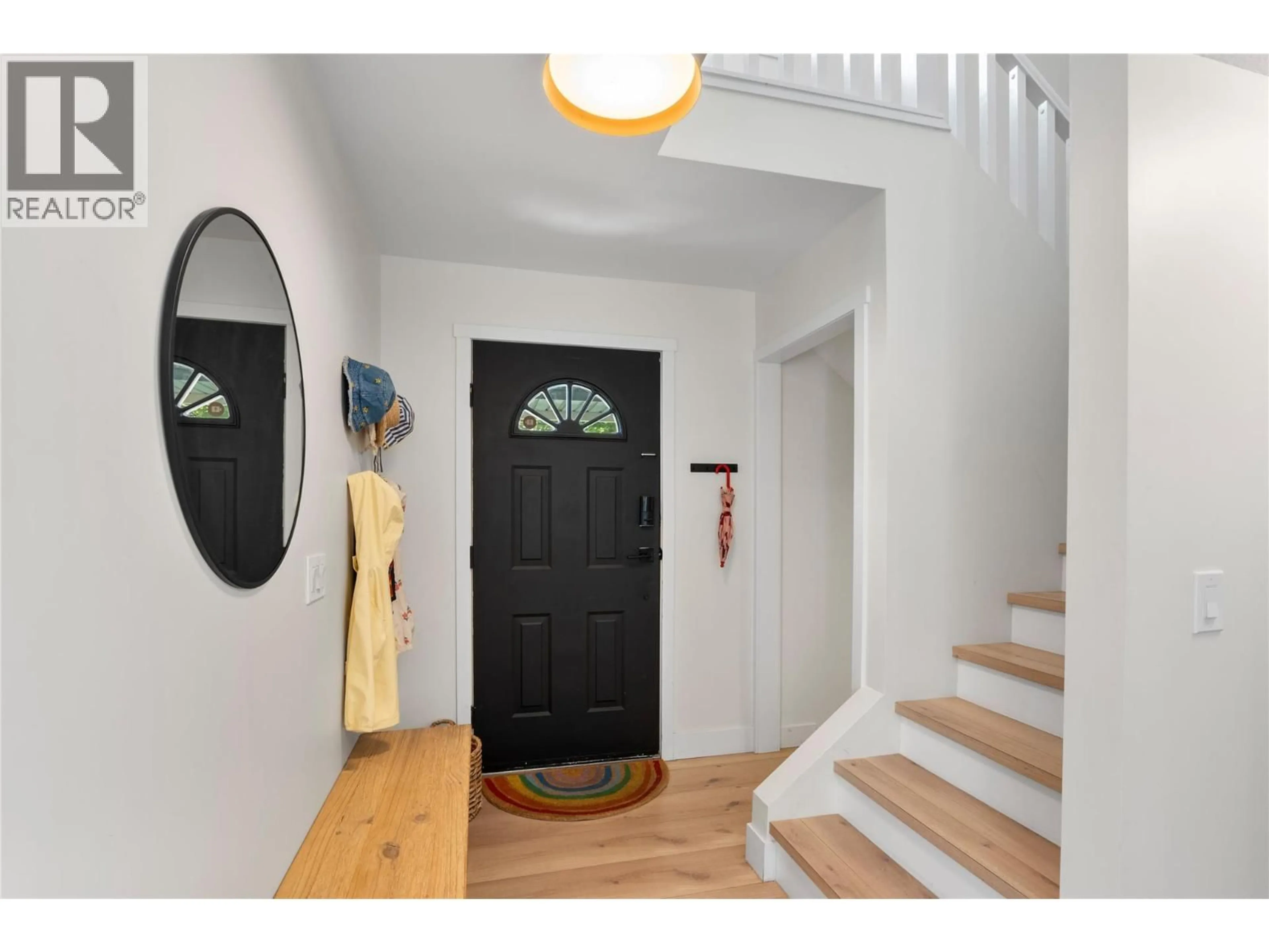Indoor entryway for 2101 GARYMEDE DRIVE, Kamloops British Columbia V1S1N8