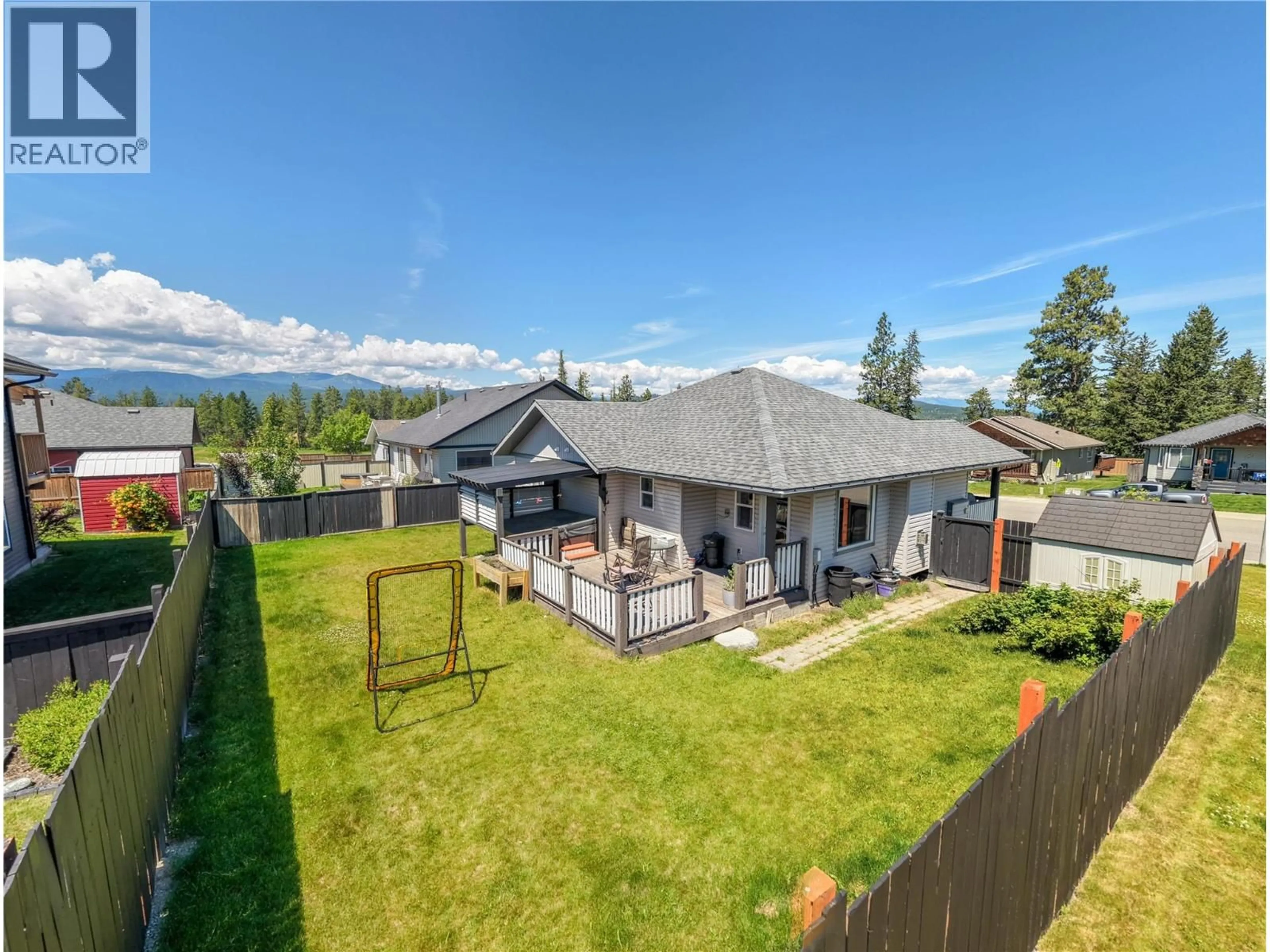 A pic from outside/outdoor area/front of a property/back of a property/a pic from drone, mountain view for 2009 14TH STREET SOUTH, Cranbrook British Columbia V1C0A9