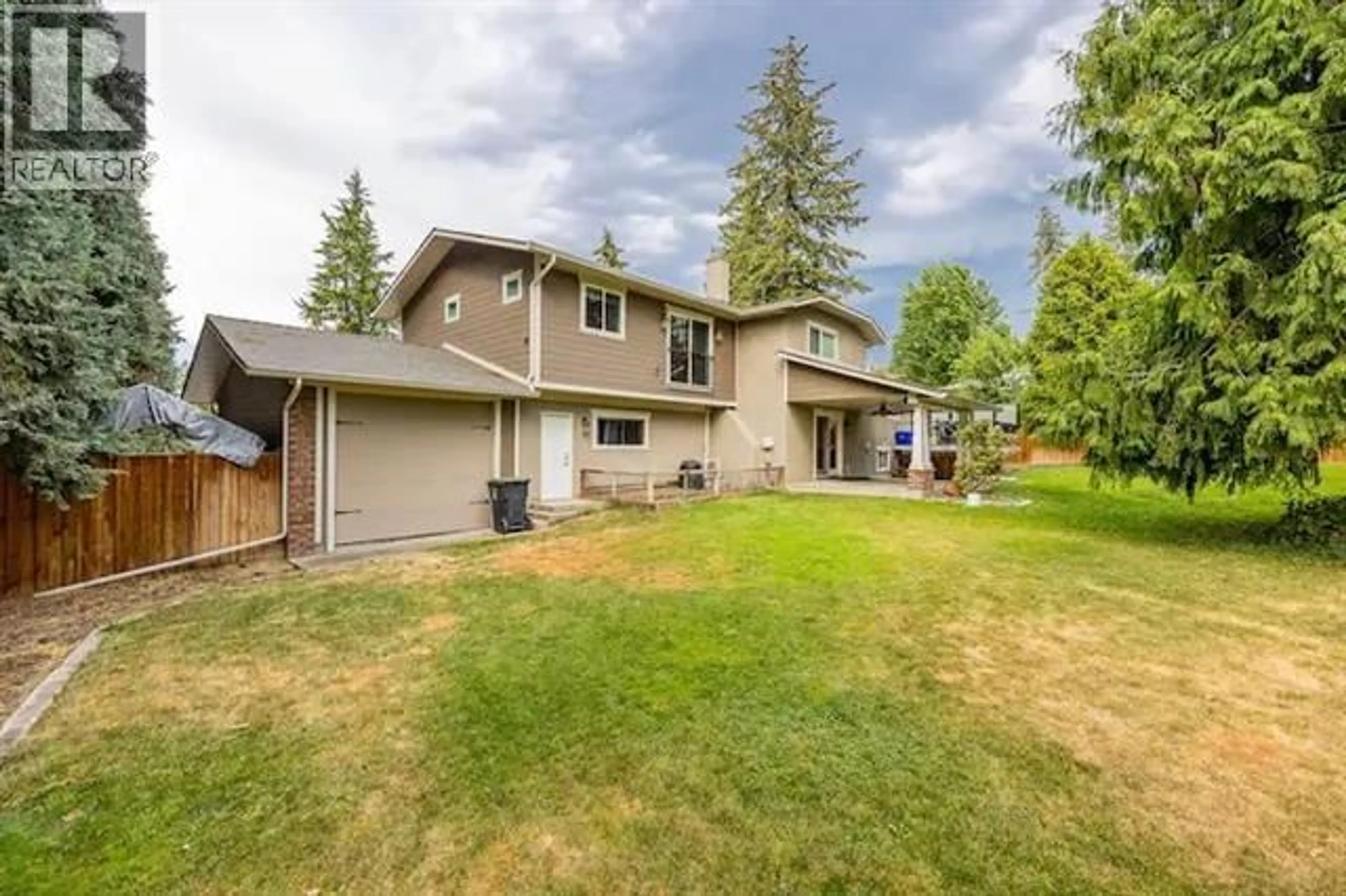 A pic from outside/outdoor area/front of a property/back of a property/a pic from drone, unknown for 759 MCCLURE ROAD, Kelowna British Columbia V1W1M2