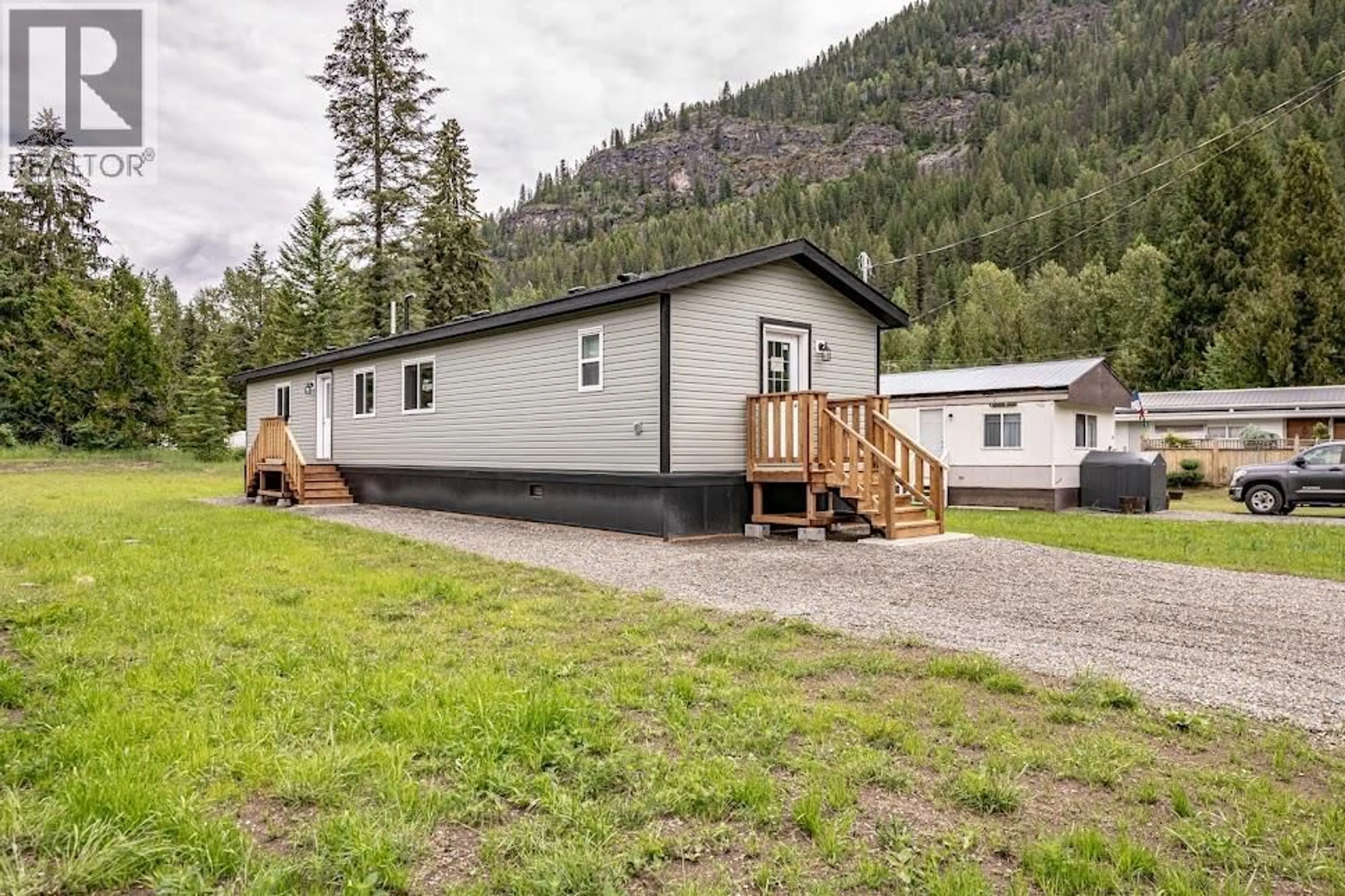 Home with vinyl exterior material, mountain view for 7 - 916 AIRPORT ROAD, Salmo British Columbia