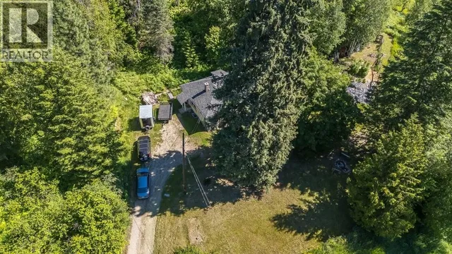 5875 SLOCAN RIVER ROAD, Winlaw 2