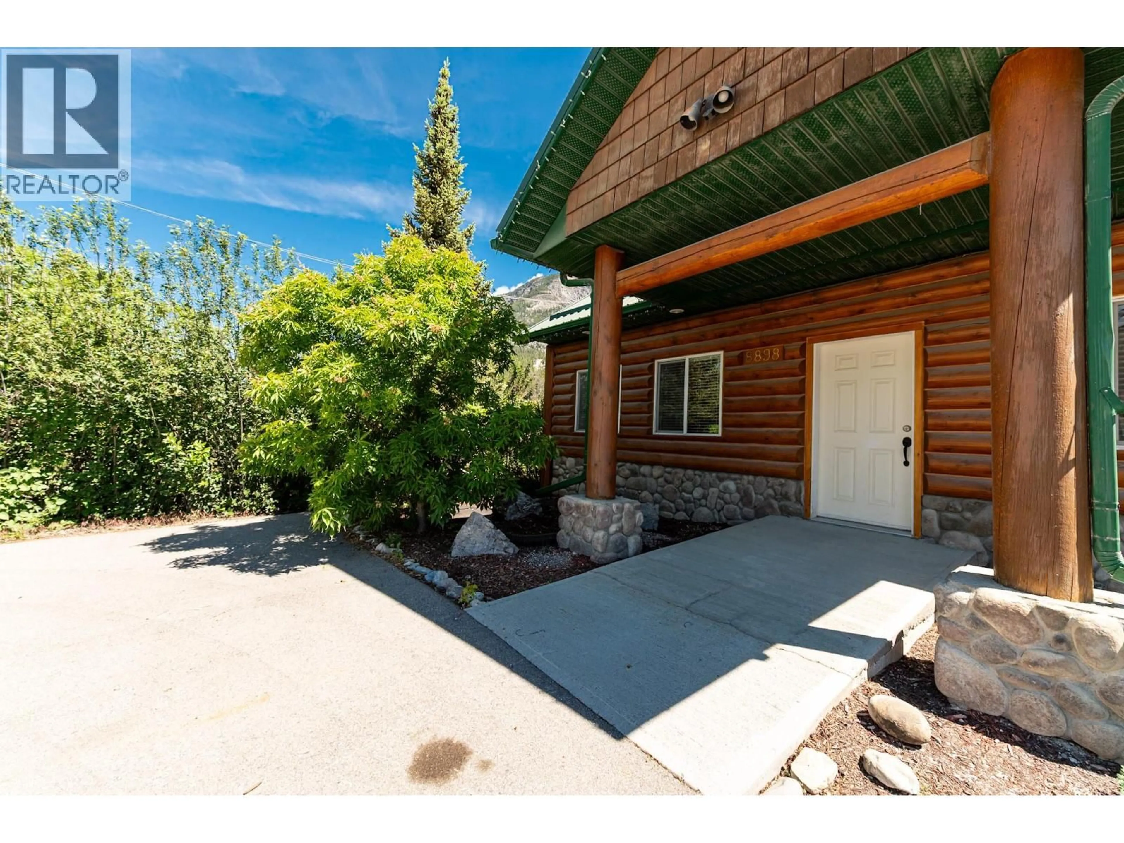 Unknown for 8898 GRAINGER ROAD, Canal Flats British Columbia V0B1B0