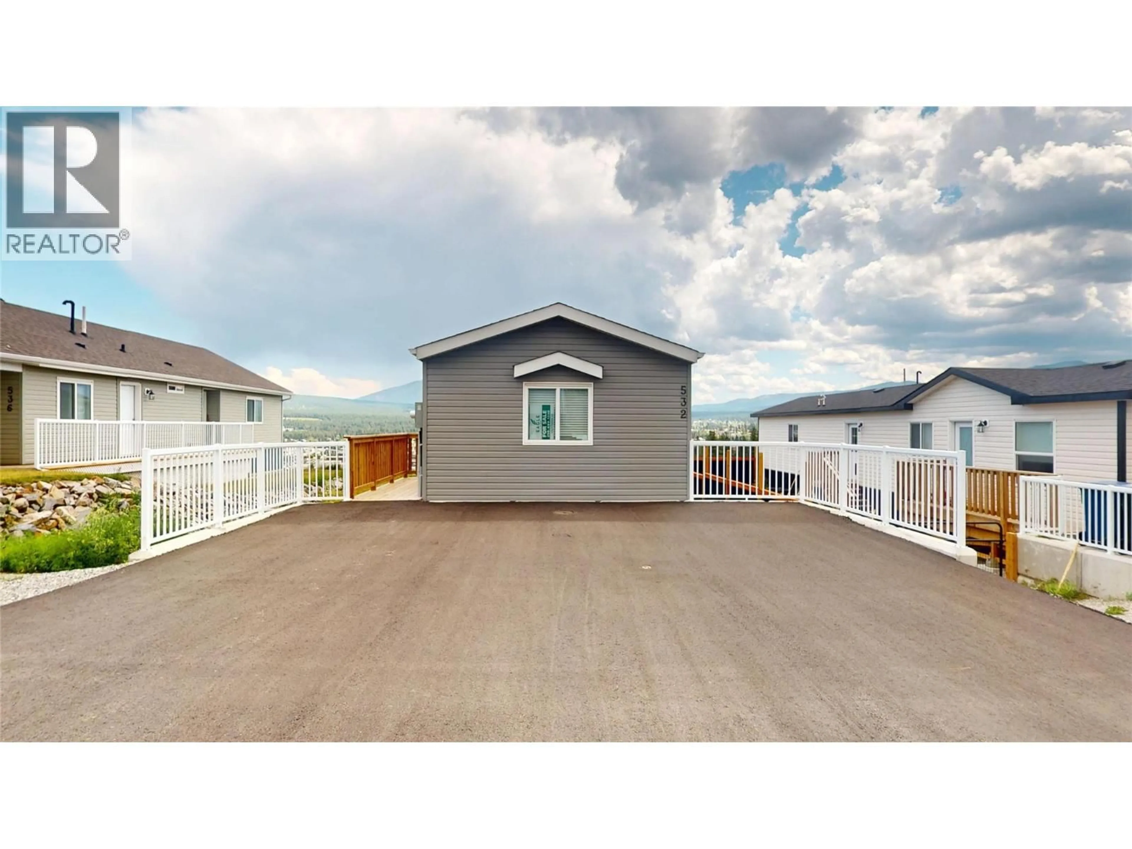 Home with vinyl exterior material, mountain view for 532 STEEPLEVIEW AVENUE NORTHWEST, Cranbrook British Columbia V1C5L3