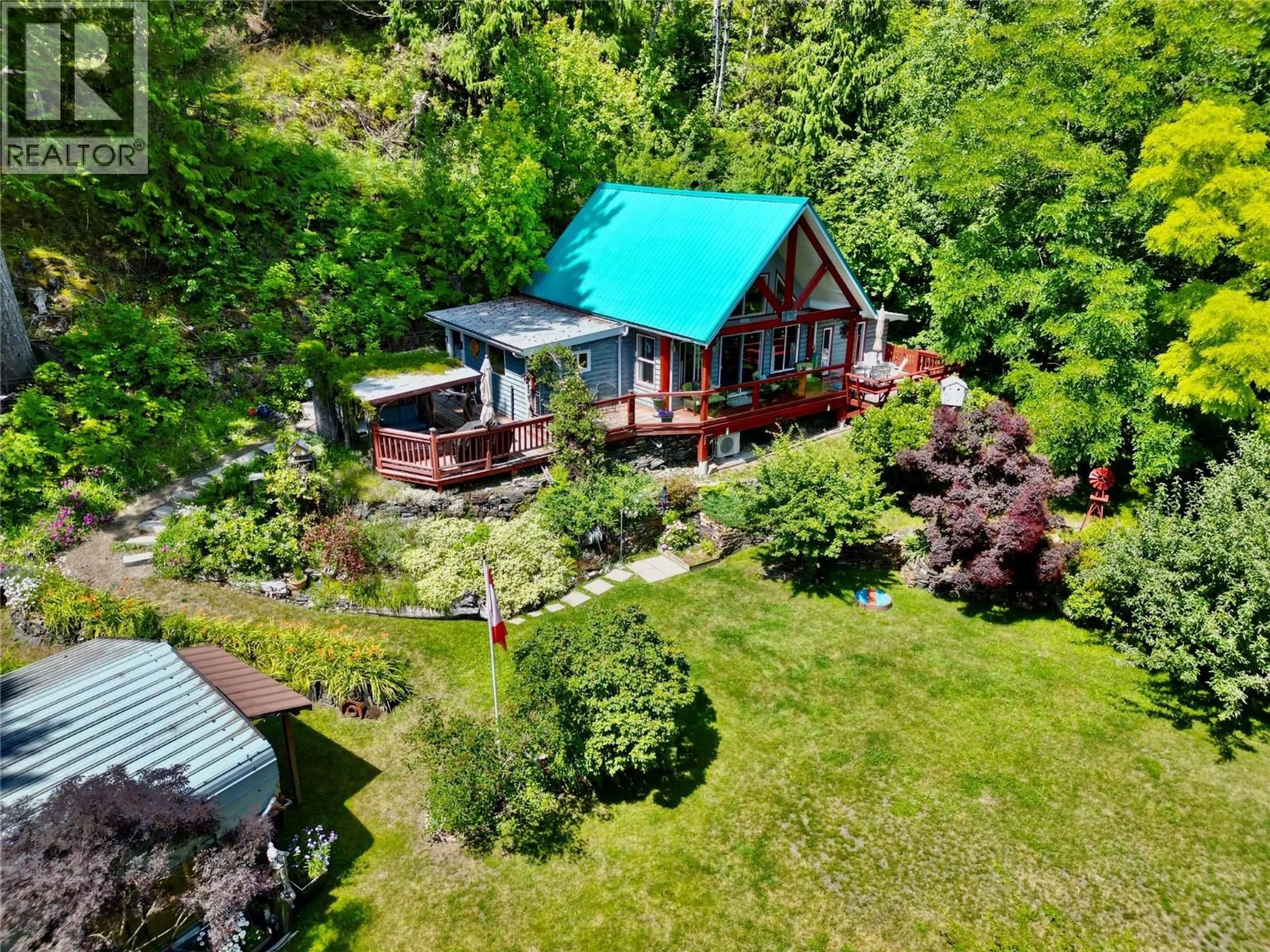 A pic from outside/outdoor area/front of a property/back of a property/a pic from drone, unknown for 5529 HIGHWAY 31 OTHER, Mirror Lake British Columbia V0G1M0