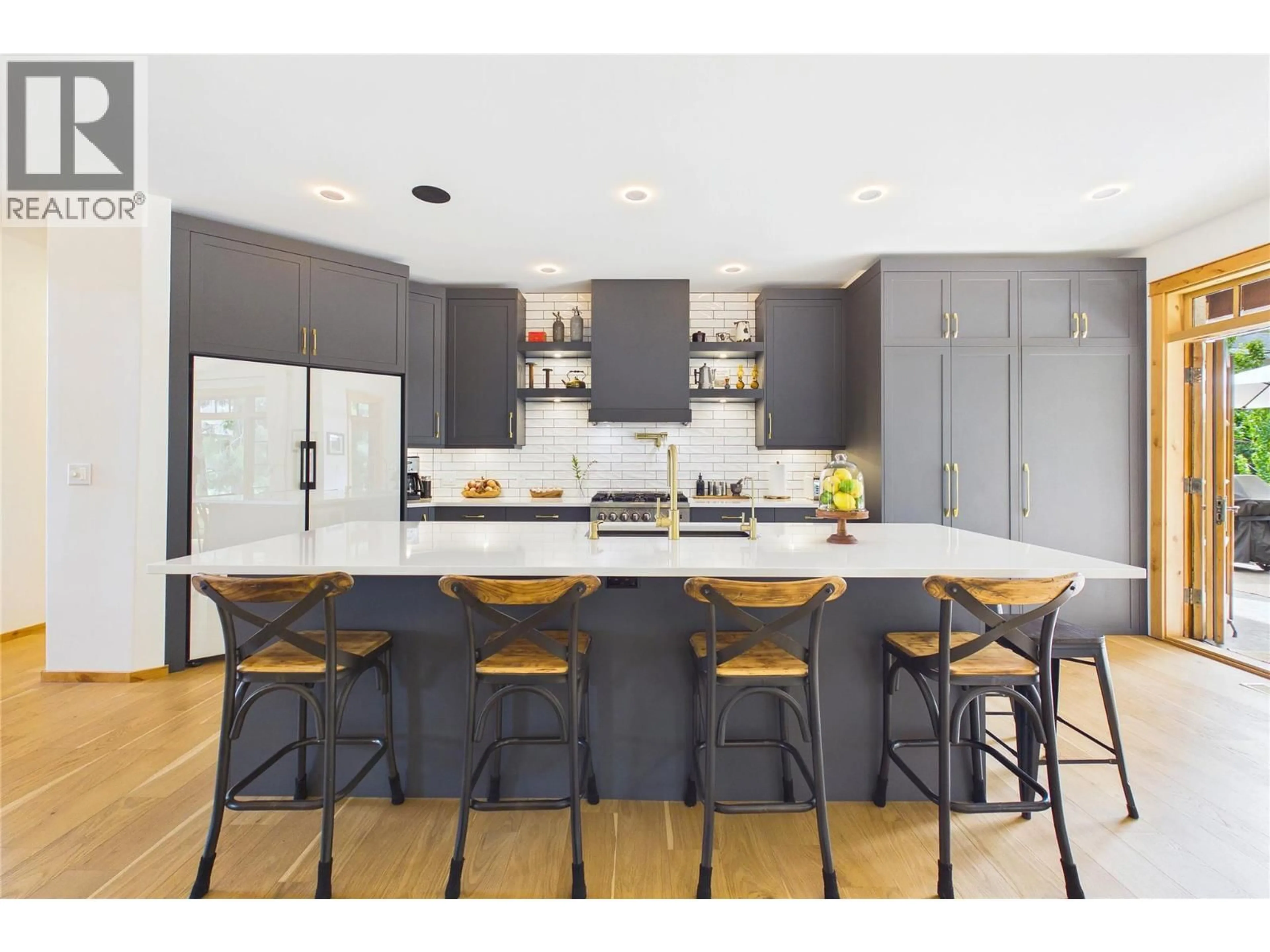Contemporary kitchen, wood/laminate floor for 188 PENROSE COURT, Penticton British Columbia V2A9B6