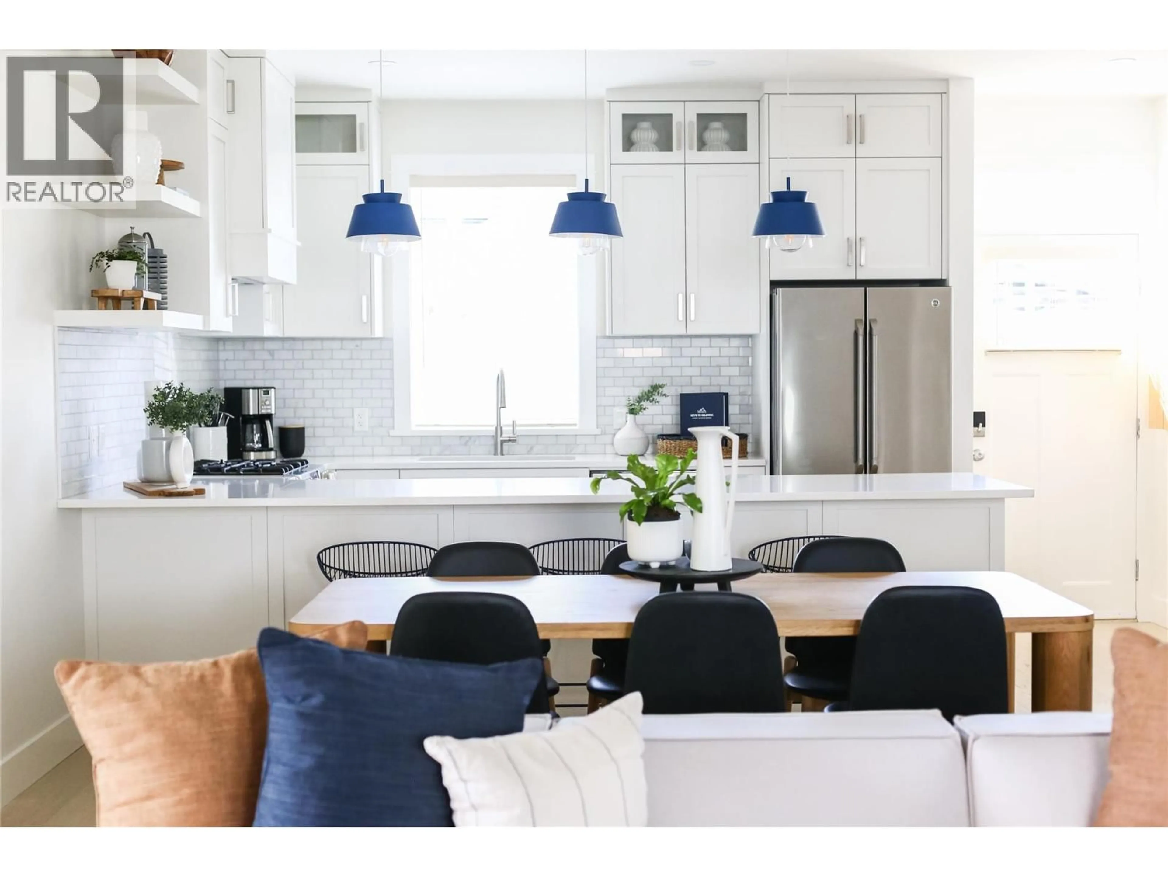 Open concept kitchen, ceramic/tile floor for 19 - 3750 WEST BAY ROAD, West Kelowna British Columbia V4T0A4