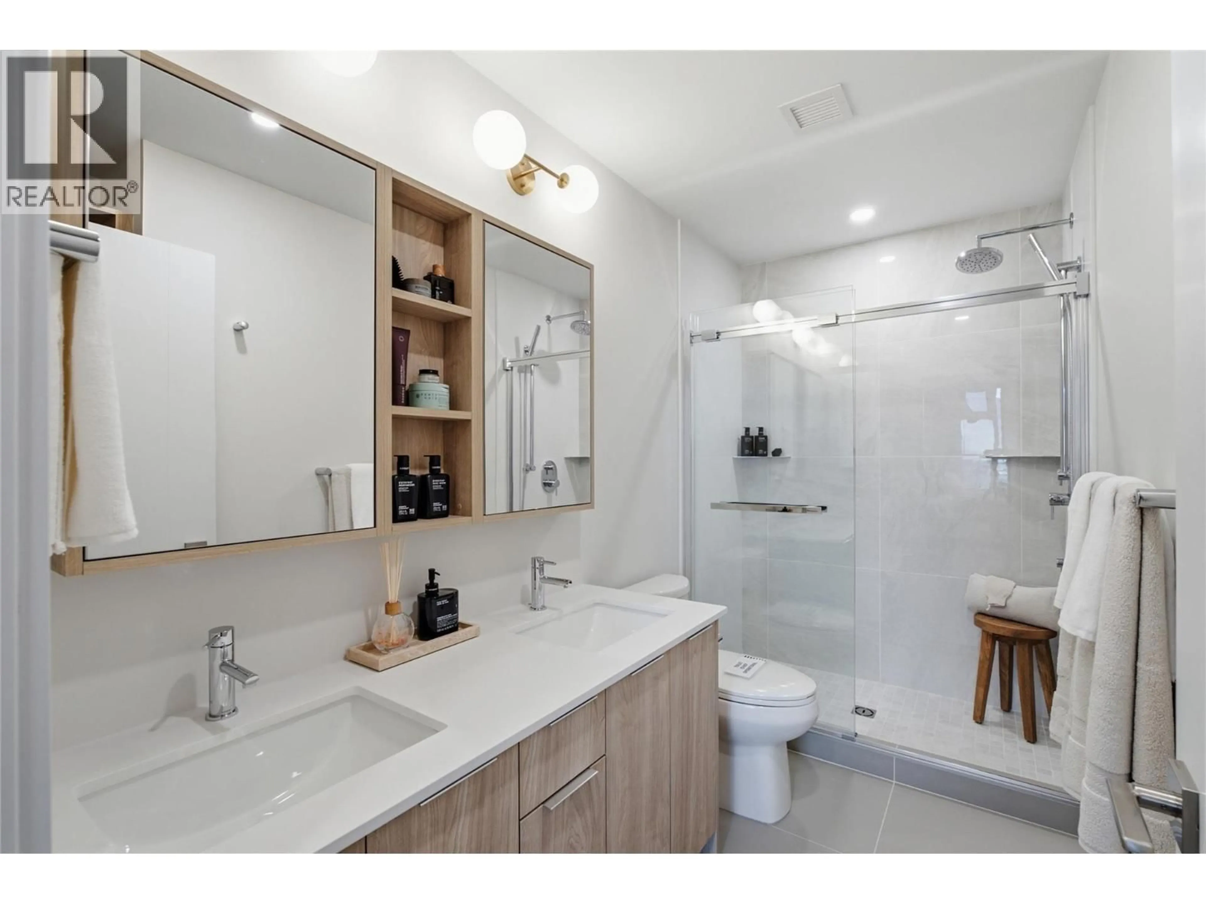 Standard bathroom, ceramic/tile floor for 608 - 460 NICOLA STREET, Kamloops British Columbia V2C0N2