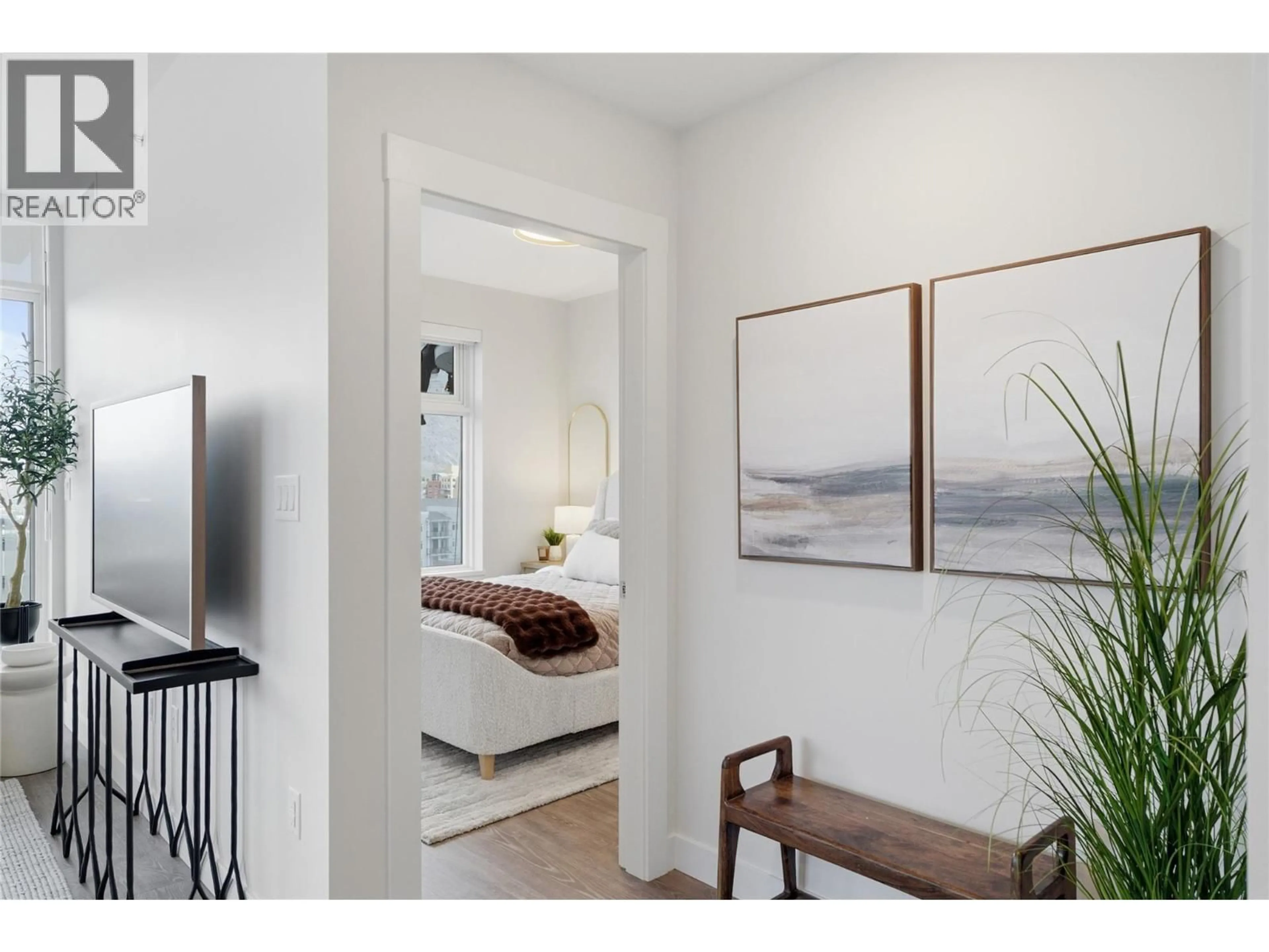 Indoor entryway for 608 - 460 NICOLA STREET, Kamloops British Columbia V2C0N2
