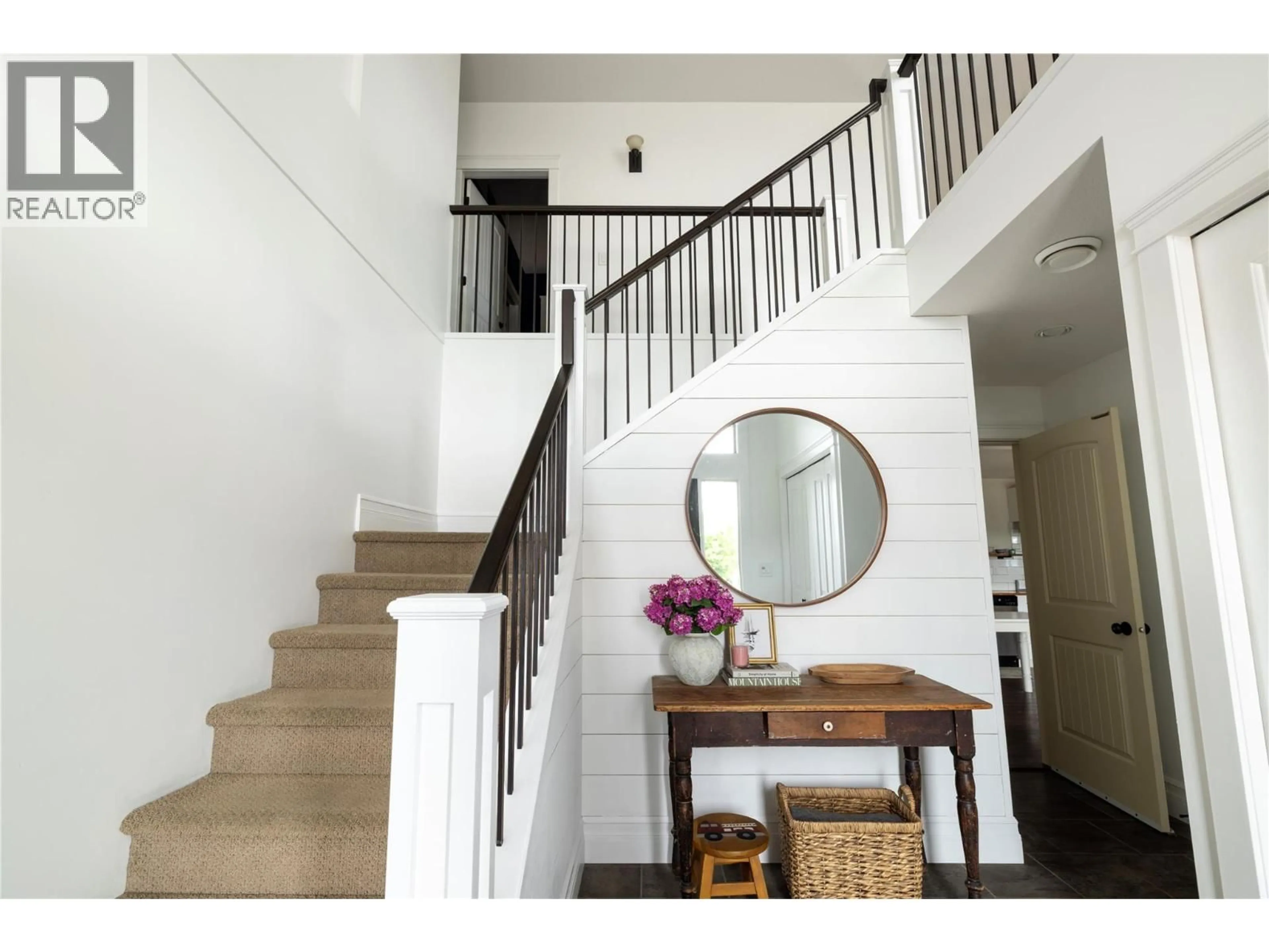 Indoor entryway for 945 MT. GRADY COURT, Vernon British Columbia V1B4B5