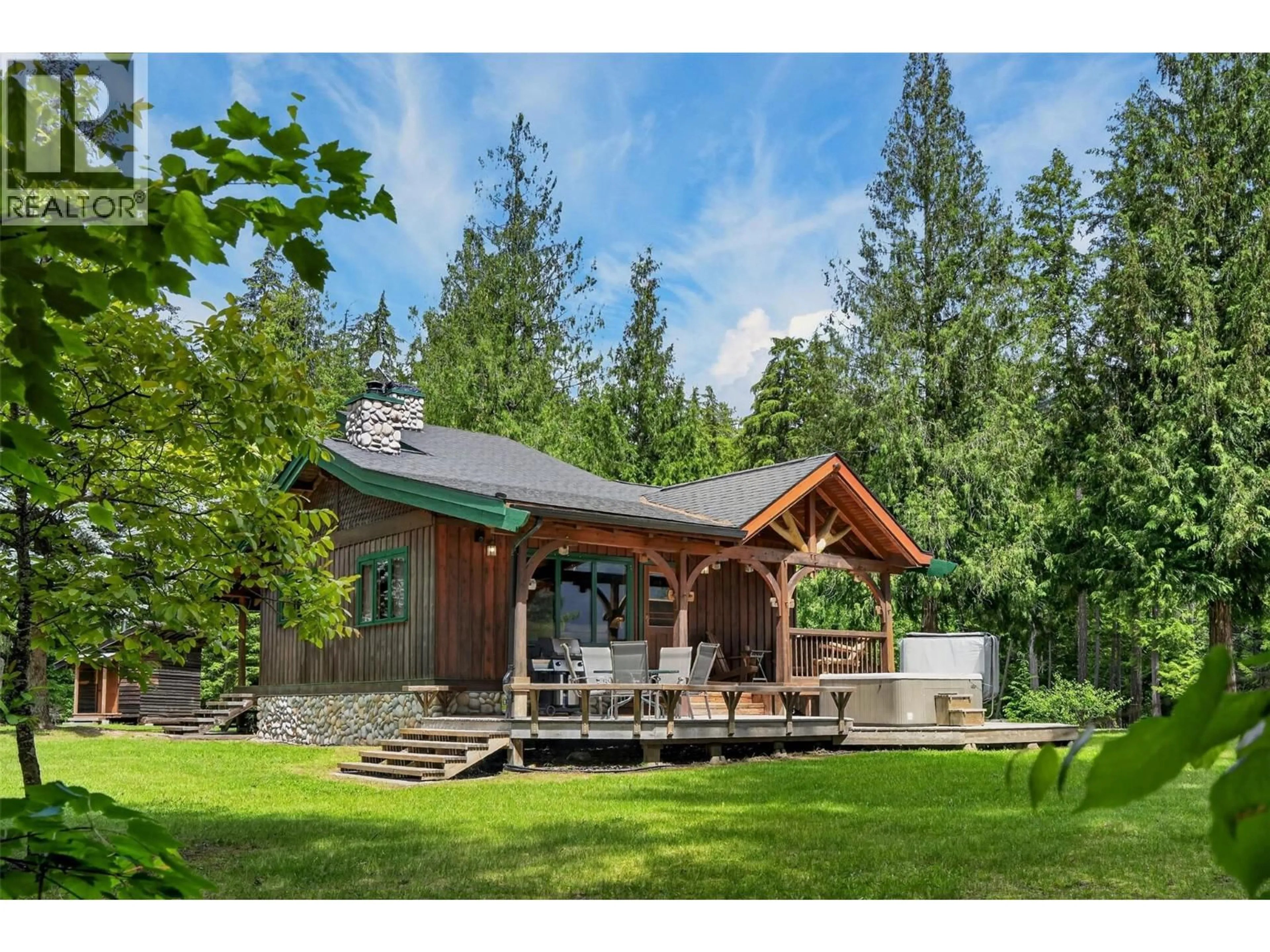 Unknown for 422 HOWSER STATION ROAD, Howser British Columbia V0G1N0