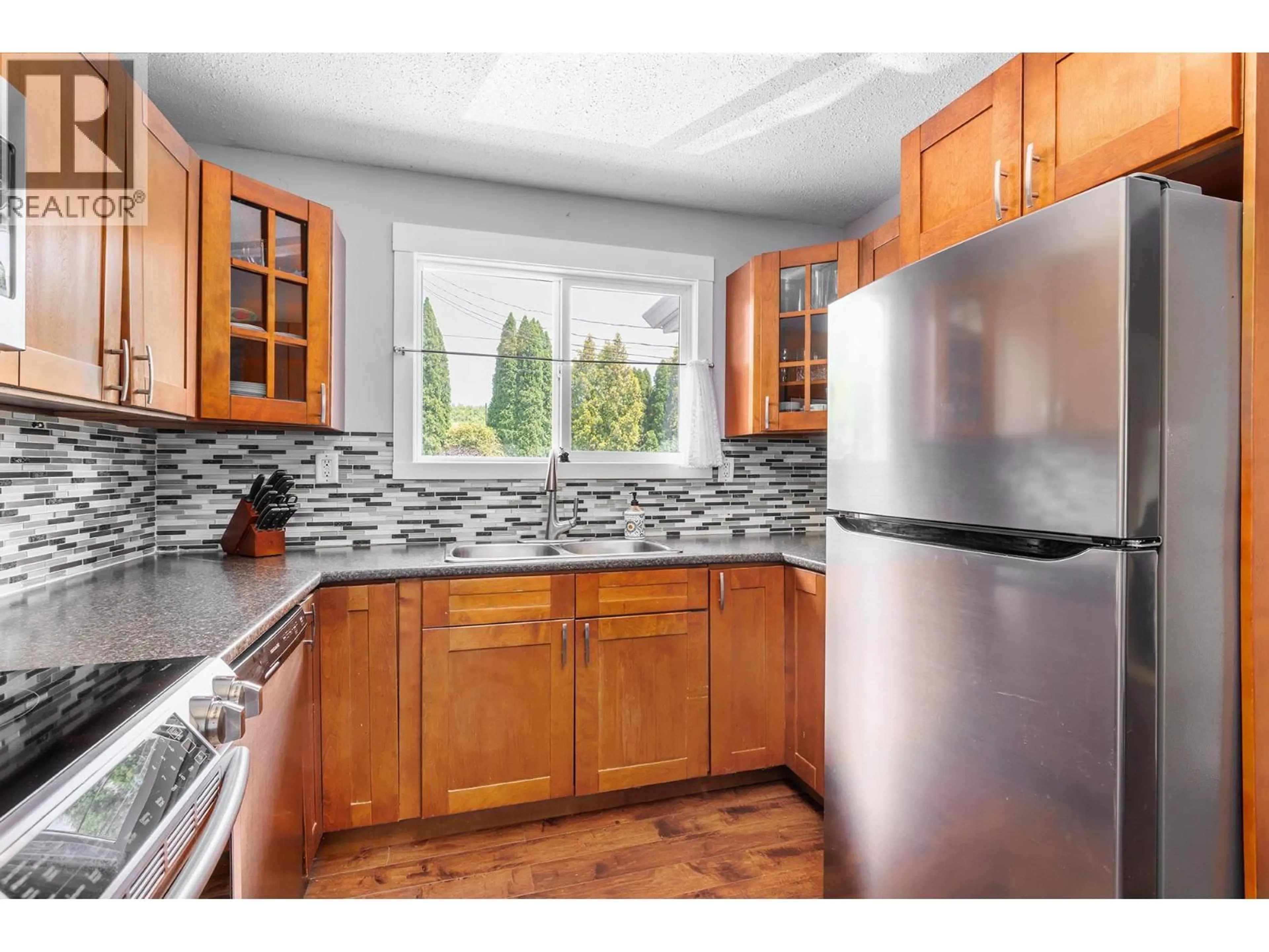 Standard kitchen, unknown for 3 - 2161 SCENIC ROAD, Kelowna British Columbia V1V2H8