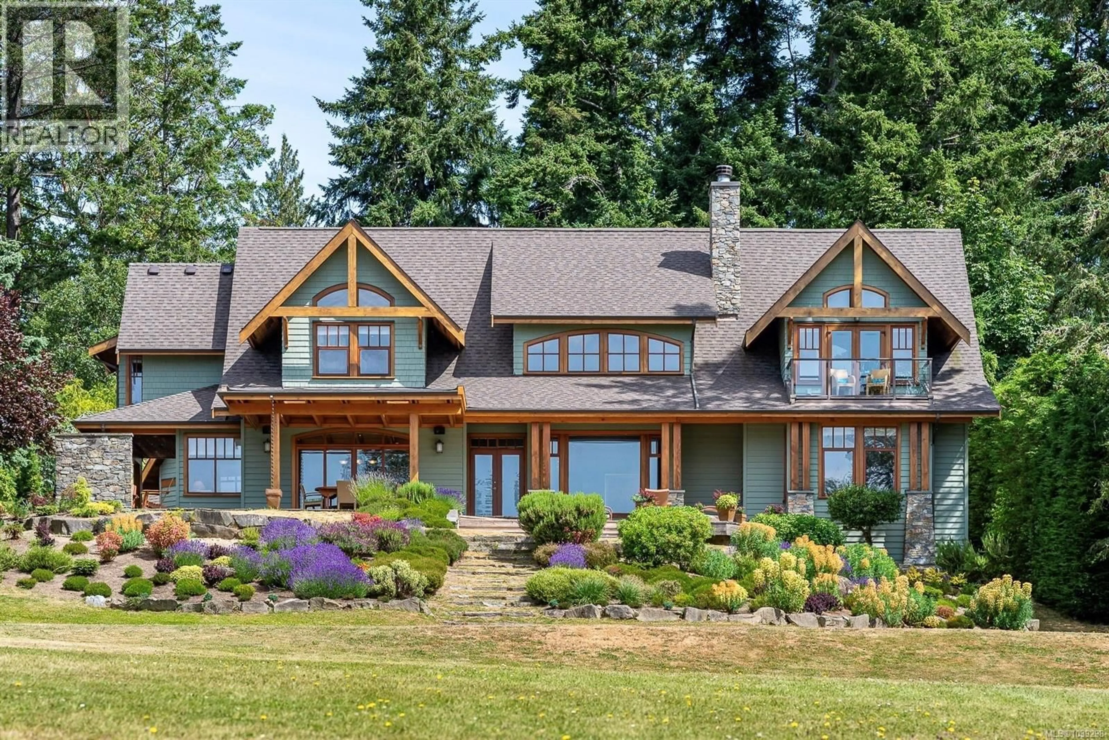 Home with vinyl exterior material, mountain view for 121 HOWARD ROAD, Salt Spring British Columbia V8K1N2