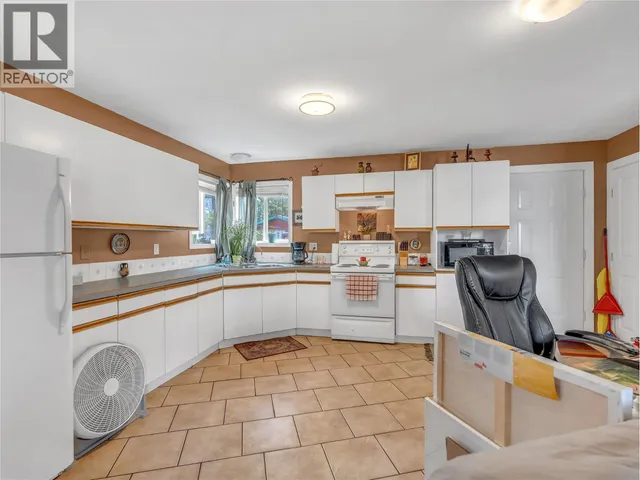 506 NELSON AVENUE, Penticton 3