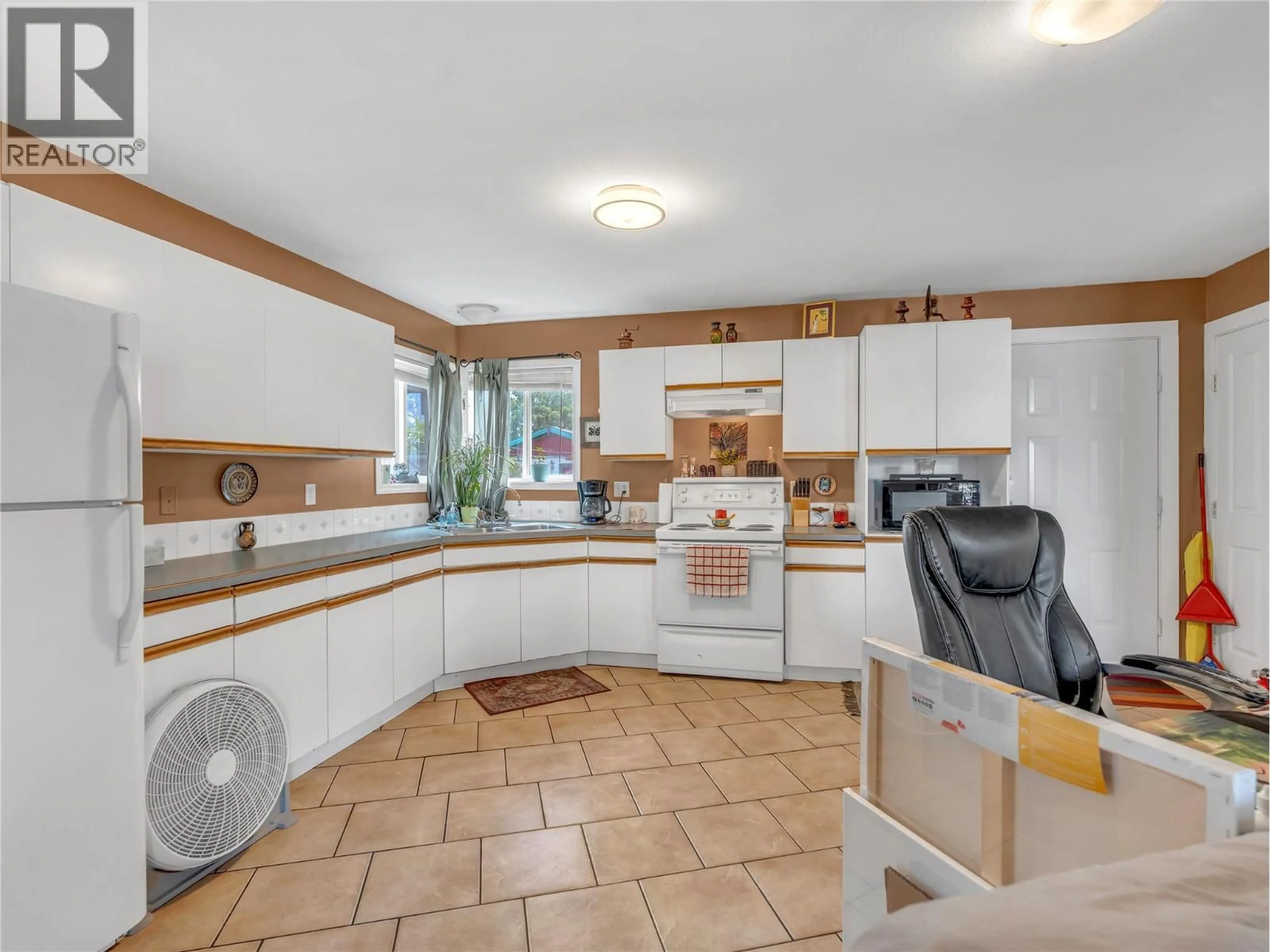 Unknown for 506 NELSON AVENUE, Penticton British Columbia V2A2L2