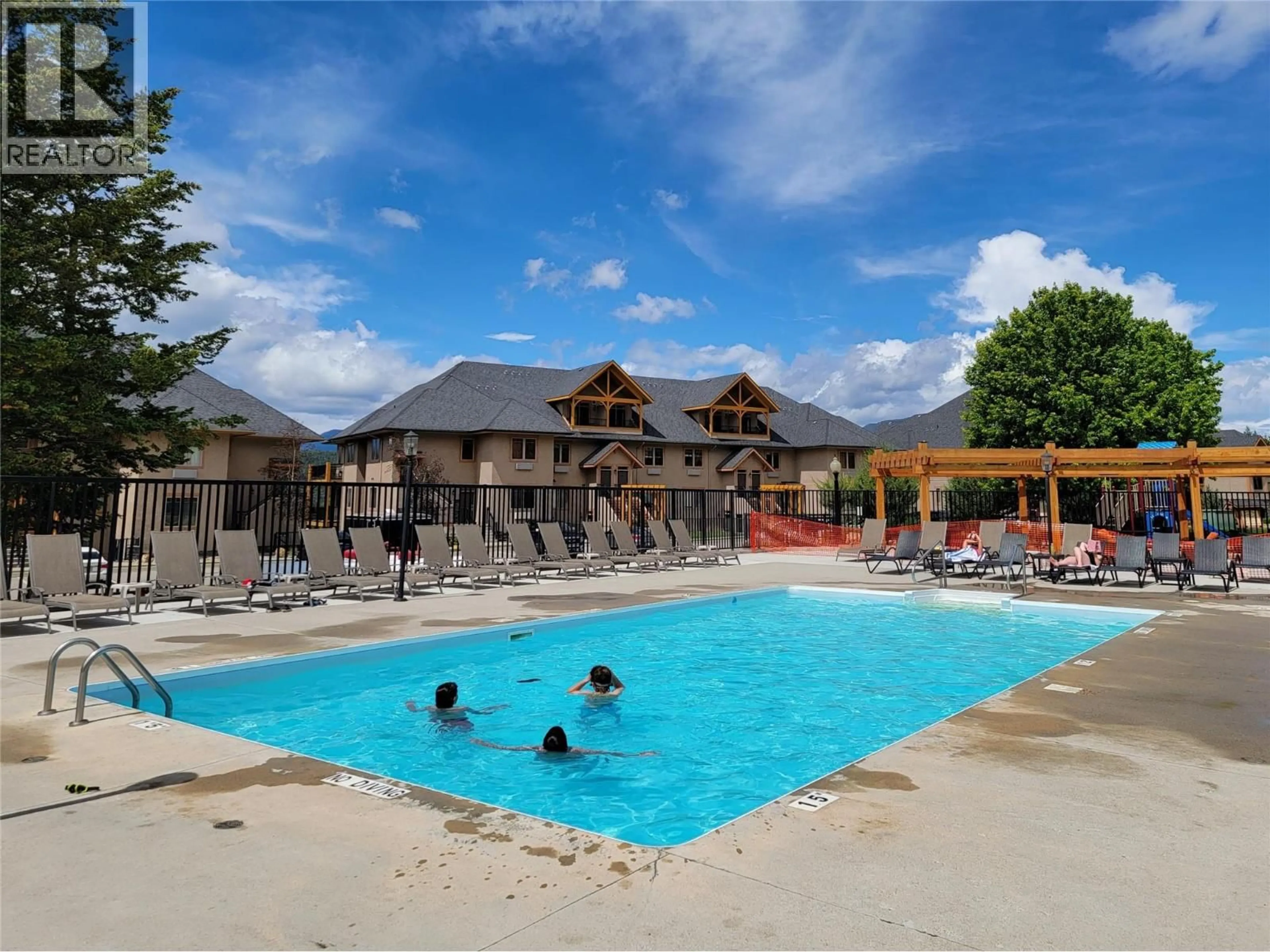 Pool for 216 - 200 BIGHORN BOULEVARD, Radium Hot Springs British Columbia V0A1M0