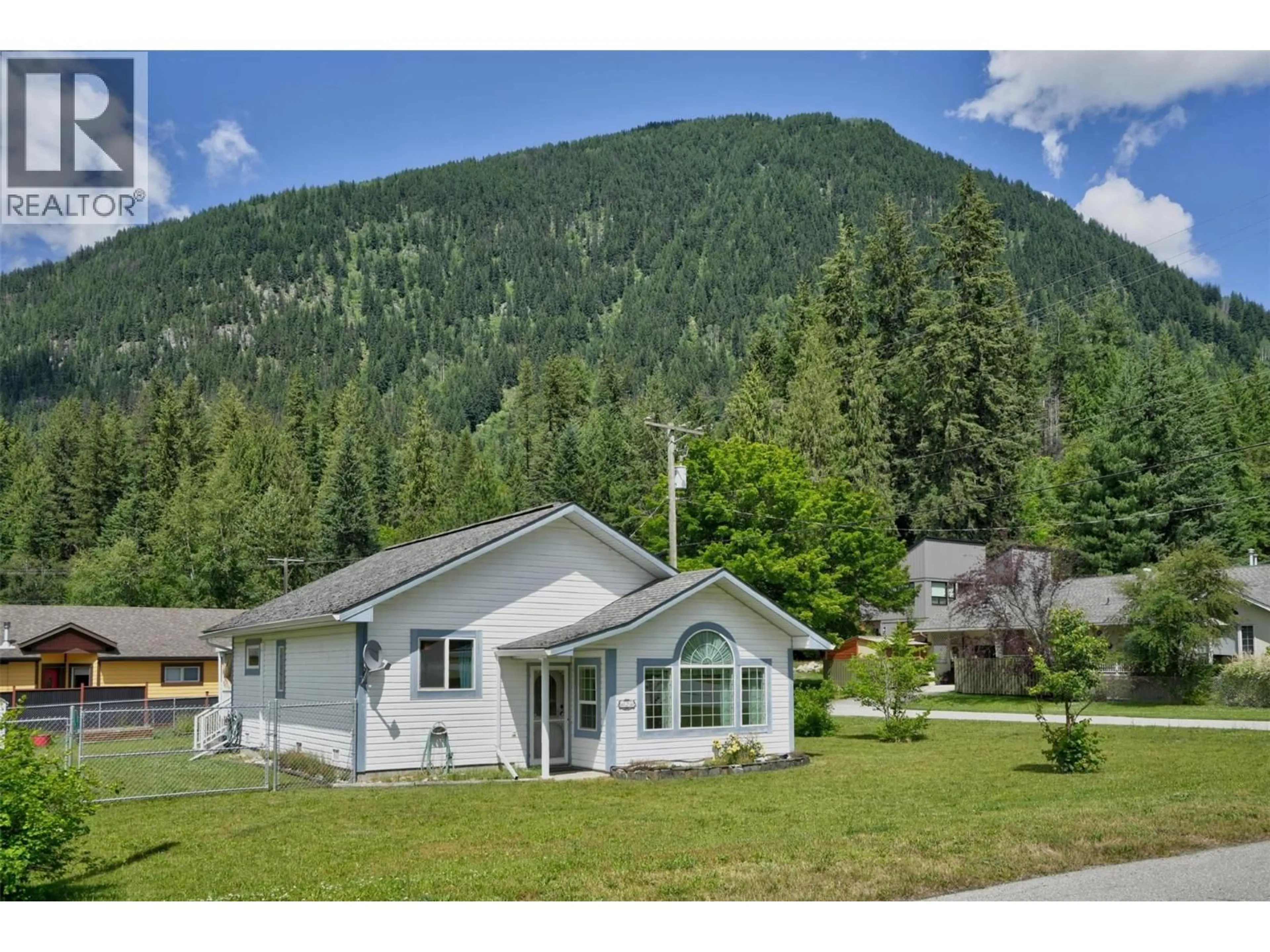 Unknown for 626 10TH AVENUE, New Denver British Columbia V0G1S1