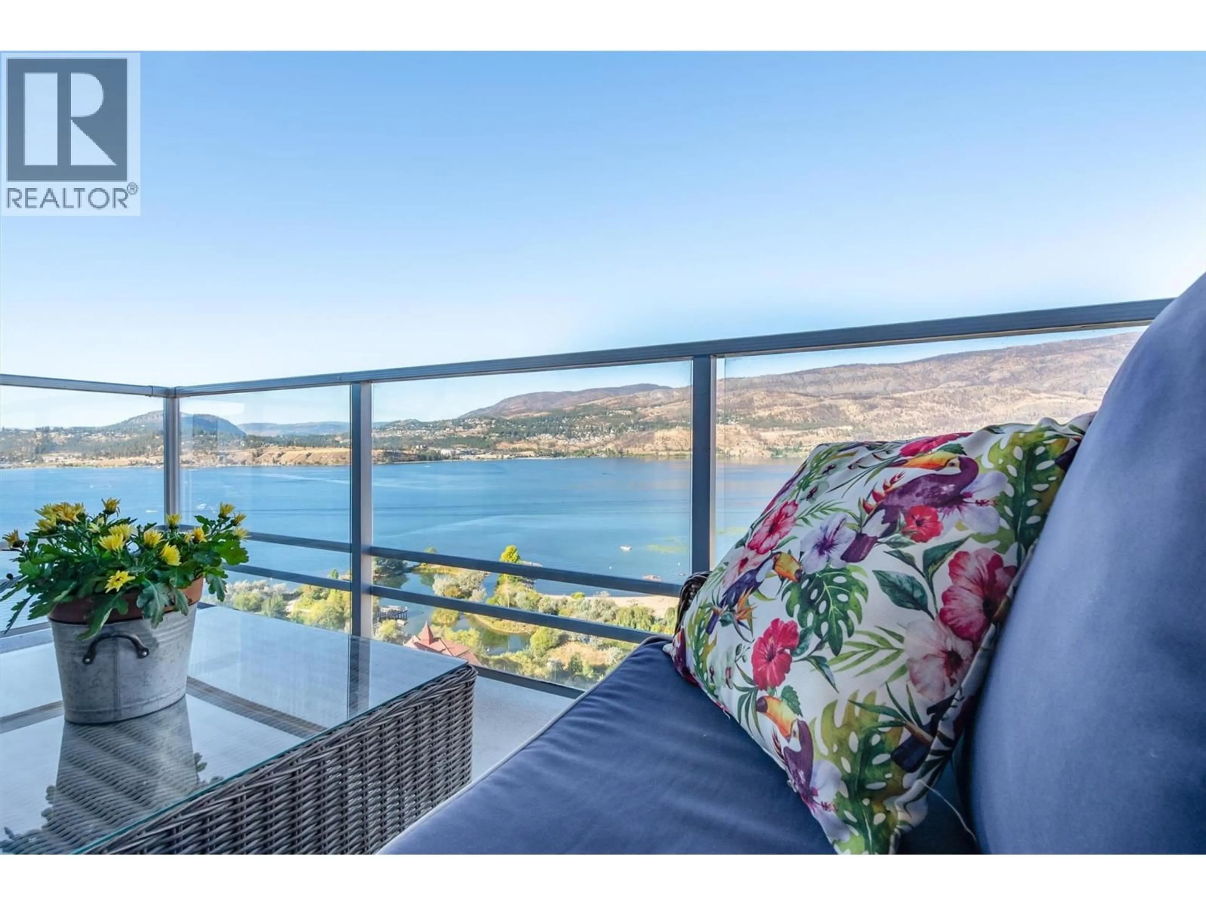 Balcony in the apartment, water/lake/river/ocean view for 2408 - 1075 SUNSET DRIVE, Kelowna British Columbia V1Y9Y9