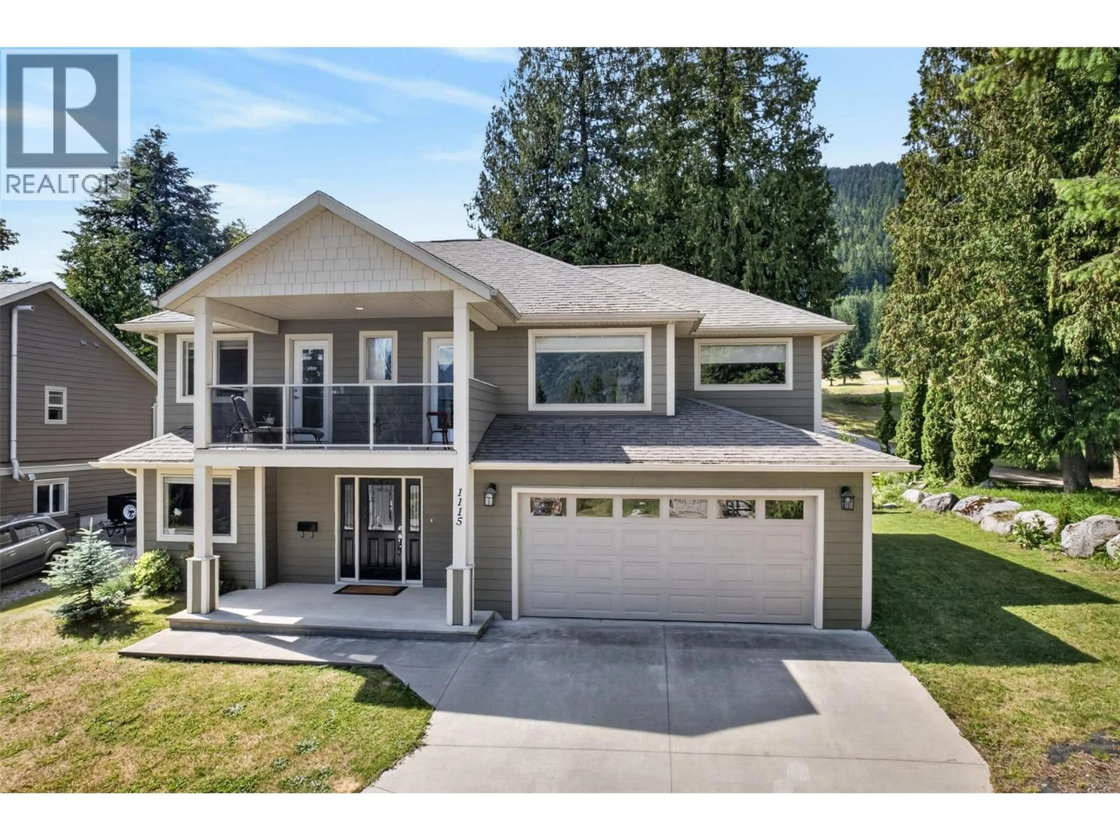 Home with vinyl exterior material, unknown for 1115 WEST RICHARDS STREET, Nelson British Columbia V1L5T3