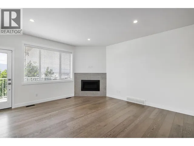 3207 SHETLAND ROAD, Kelowna 3