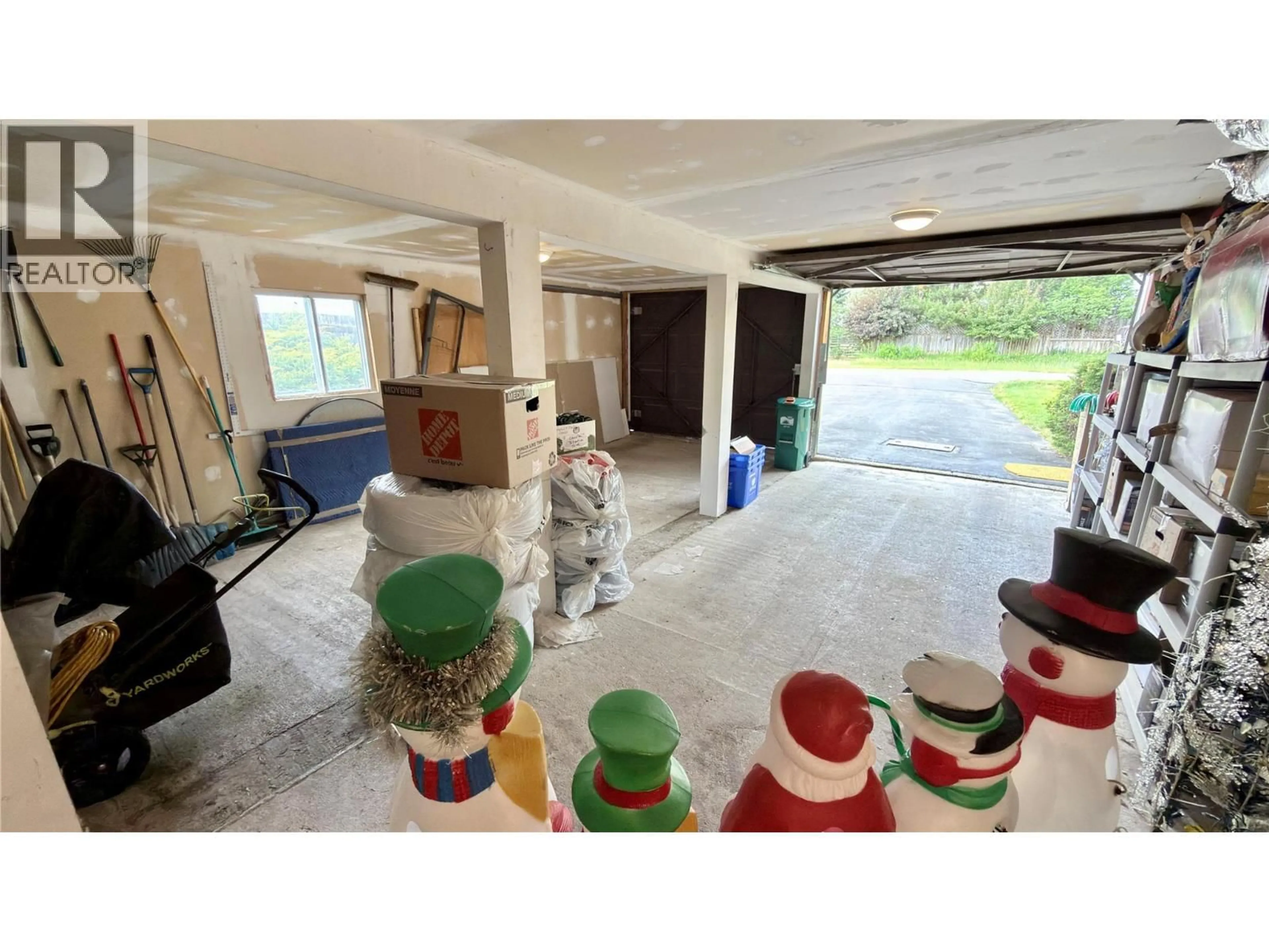 Indoor garage for 482 SIXTH AVENUE, Midway British Columbia V0H1M0