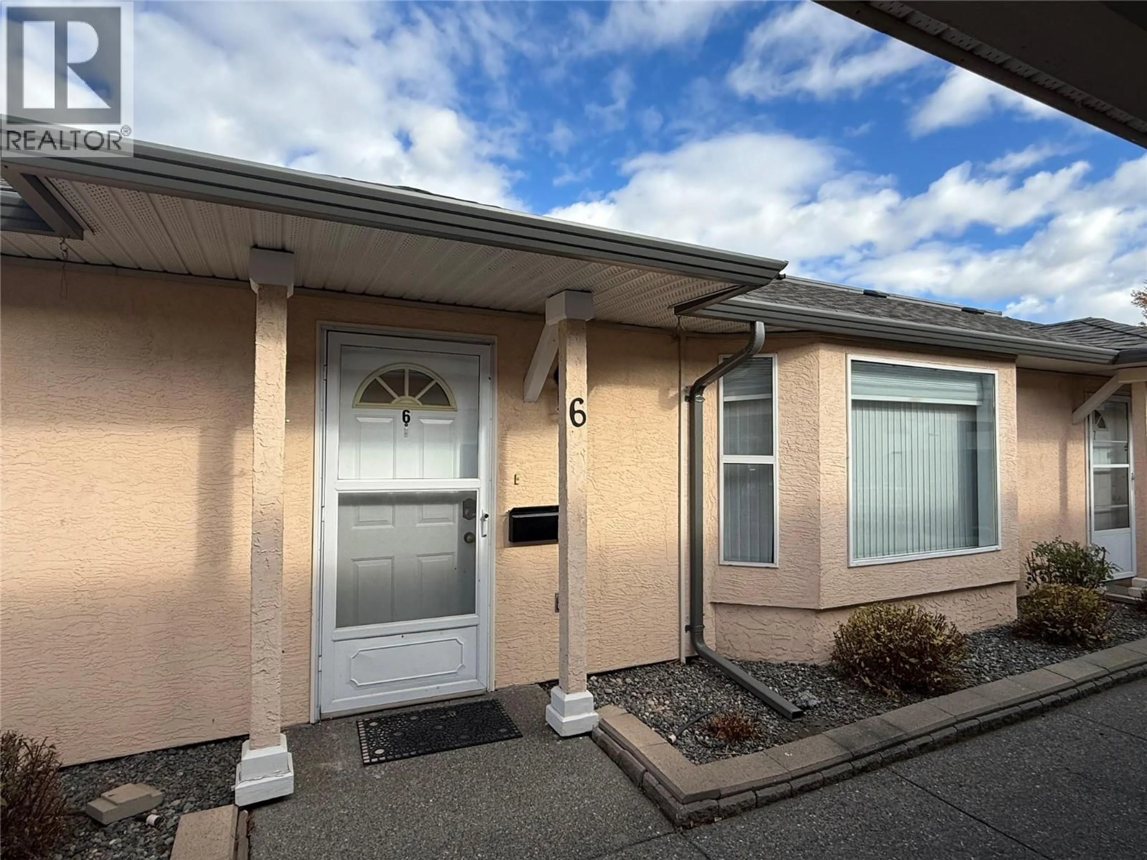 Home with vinyl exterior material, street for 6 - 2760 VOGHT STREET, Merritt British Columbia V1K1B8