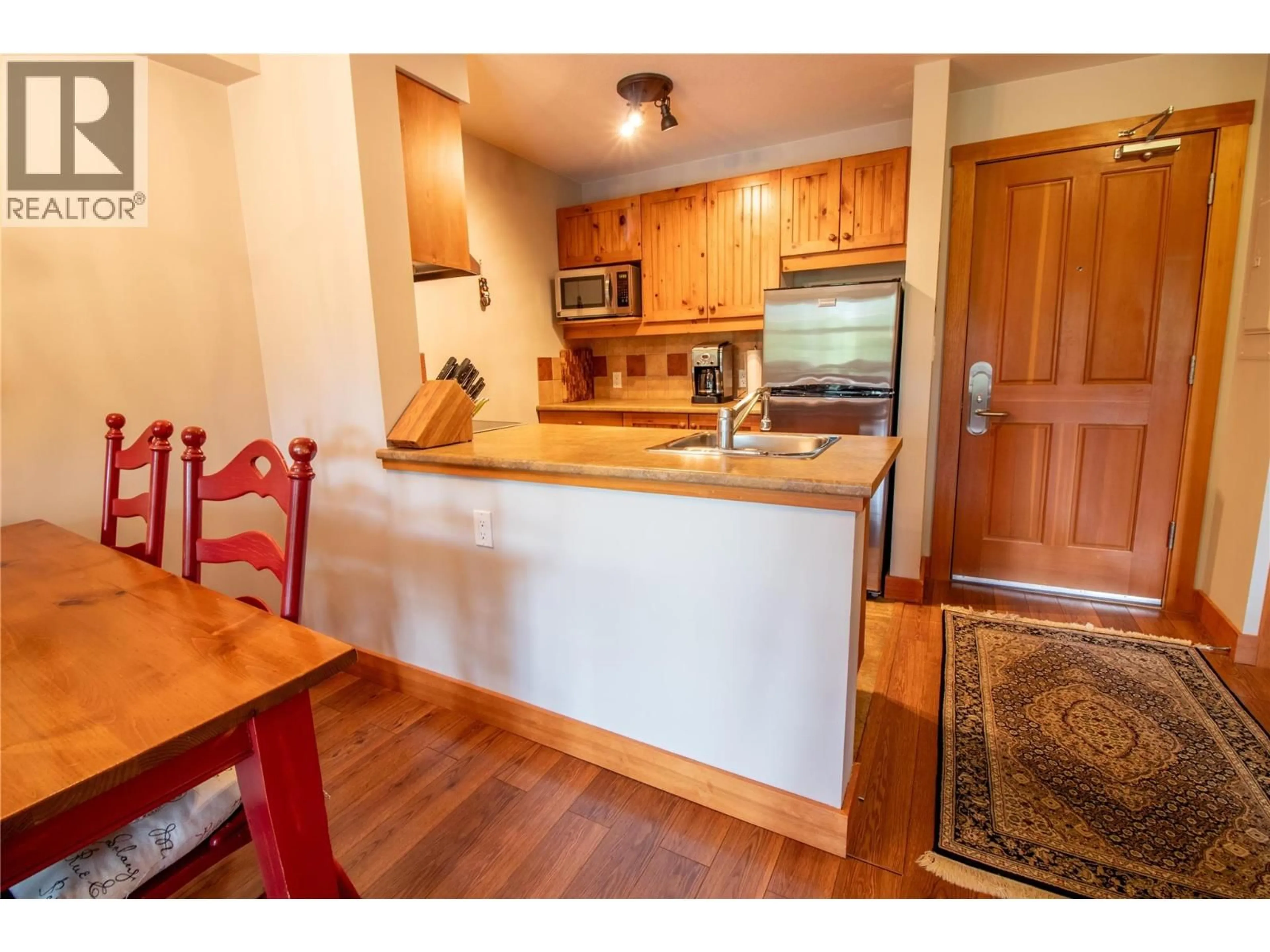 Standard kitchen, wood/laminate floor for 309 - 2080 SUMMIT DRIVE, Panorama British Columbia V0A1T0